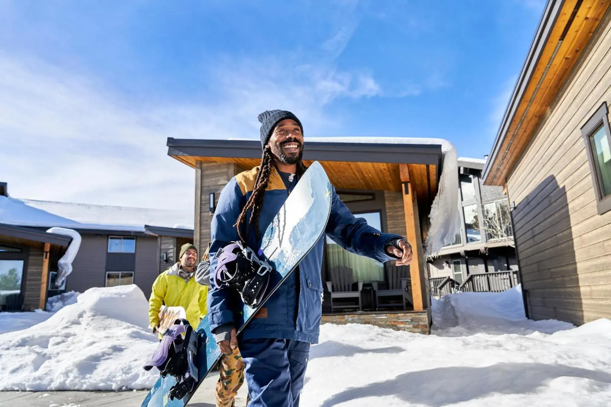 Property building in Outbound Mammoth Property building in Outbound Mammoth