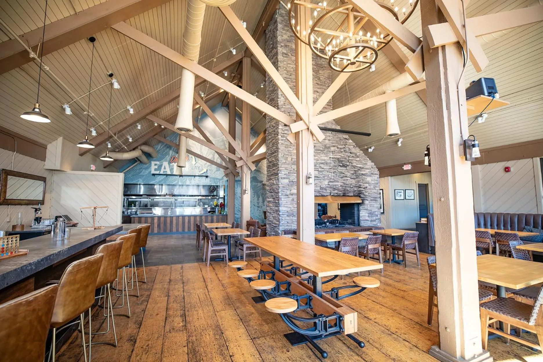 Restaurant/places to eat in Outbound Mammoth