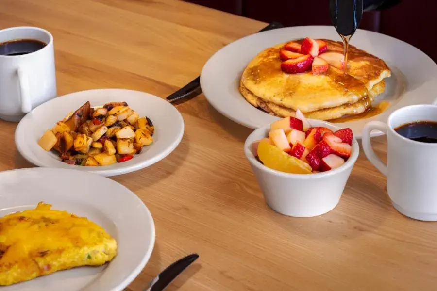 Food in Hilton Garden Inn Hutchinson Food in Hilton Garden Inn Hutchinson