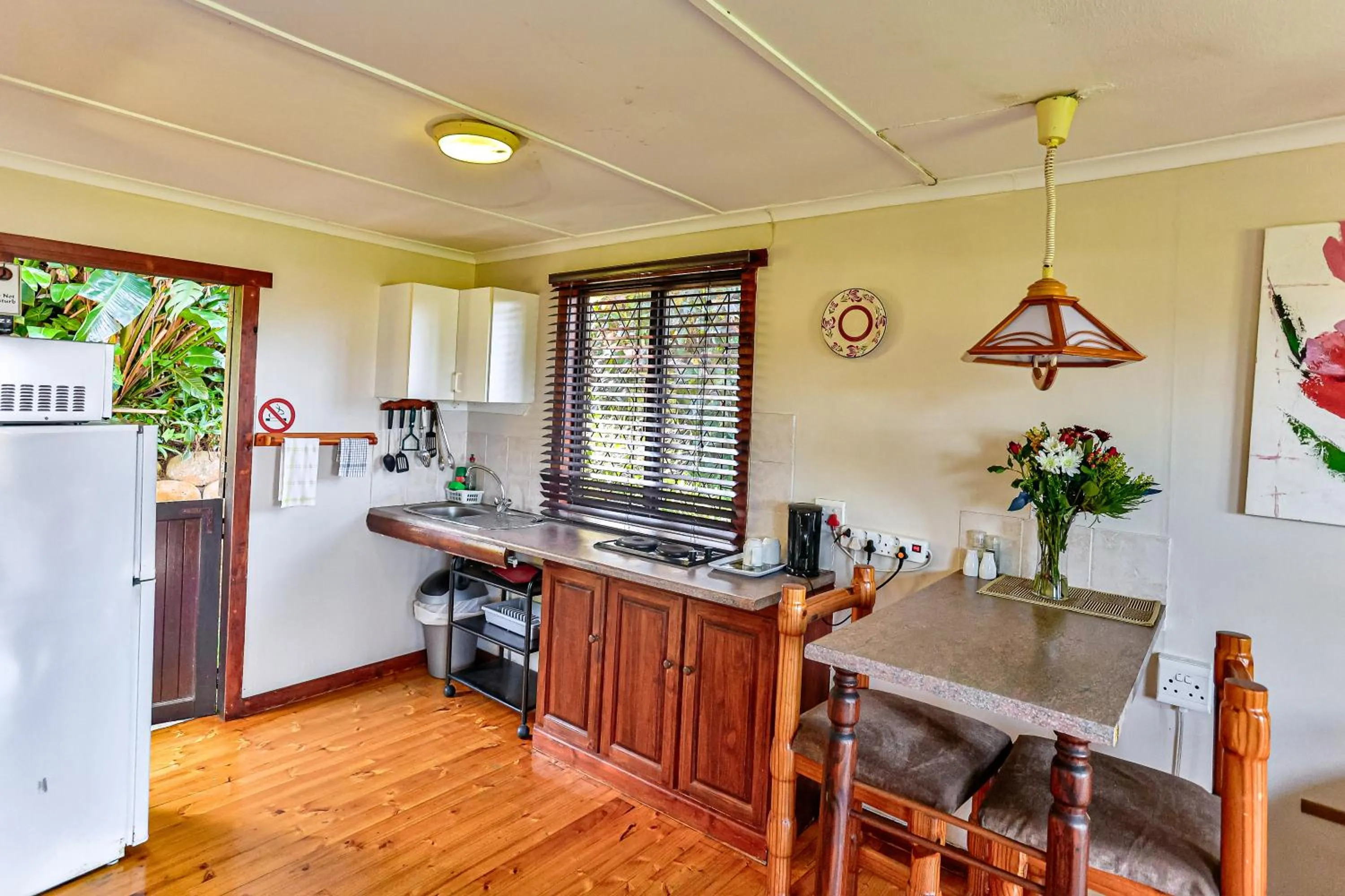 Kitchen or kitchenette in Zuider Zee Guest House