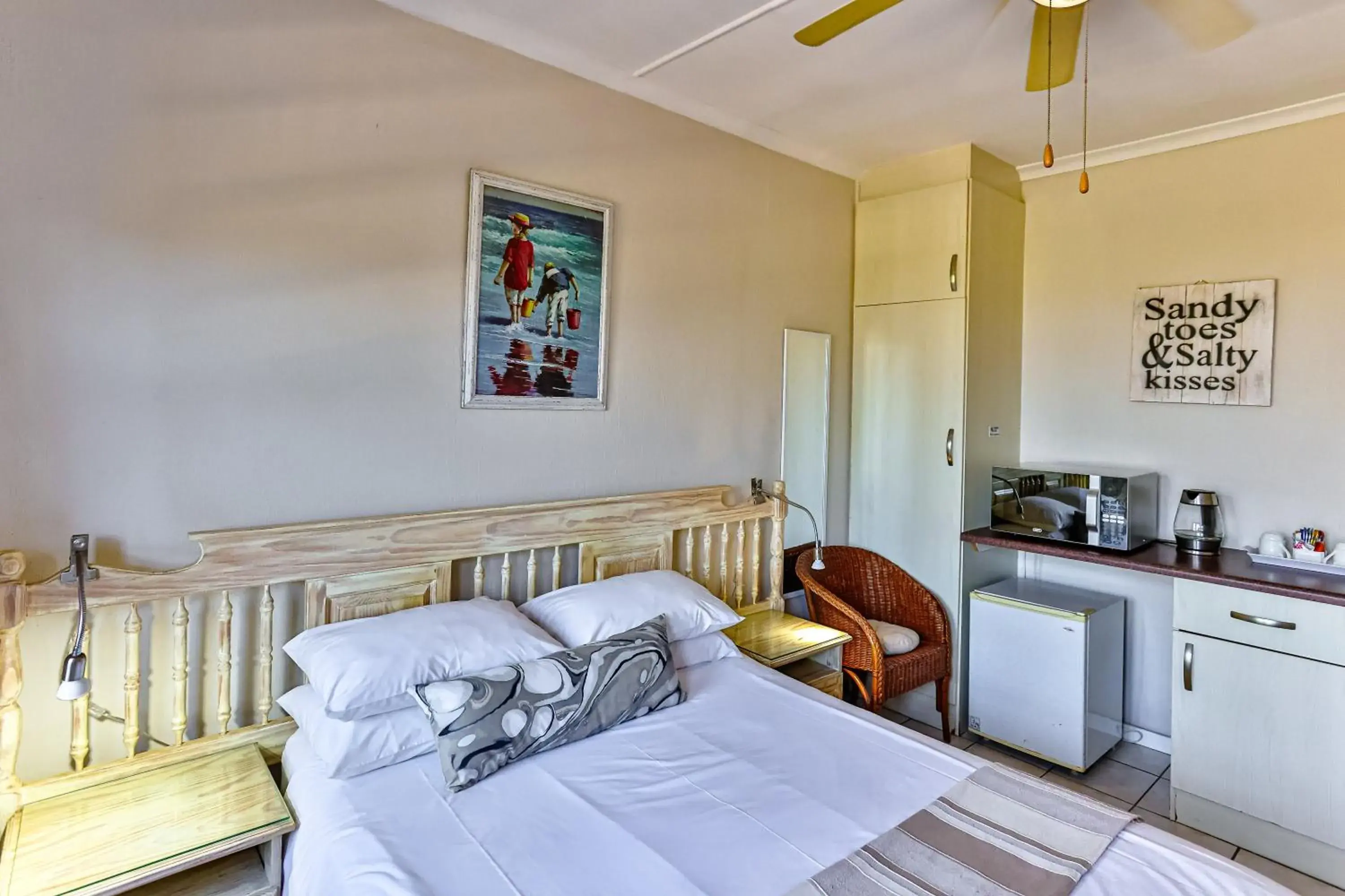 Bed in Zuider Zee Guest House Bed in Zuider Zee Guest House