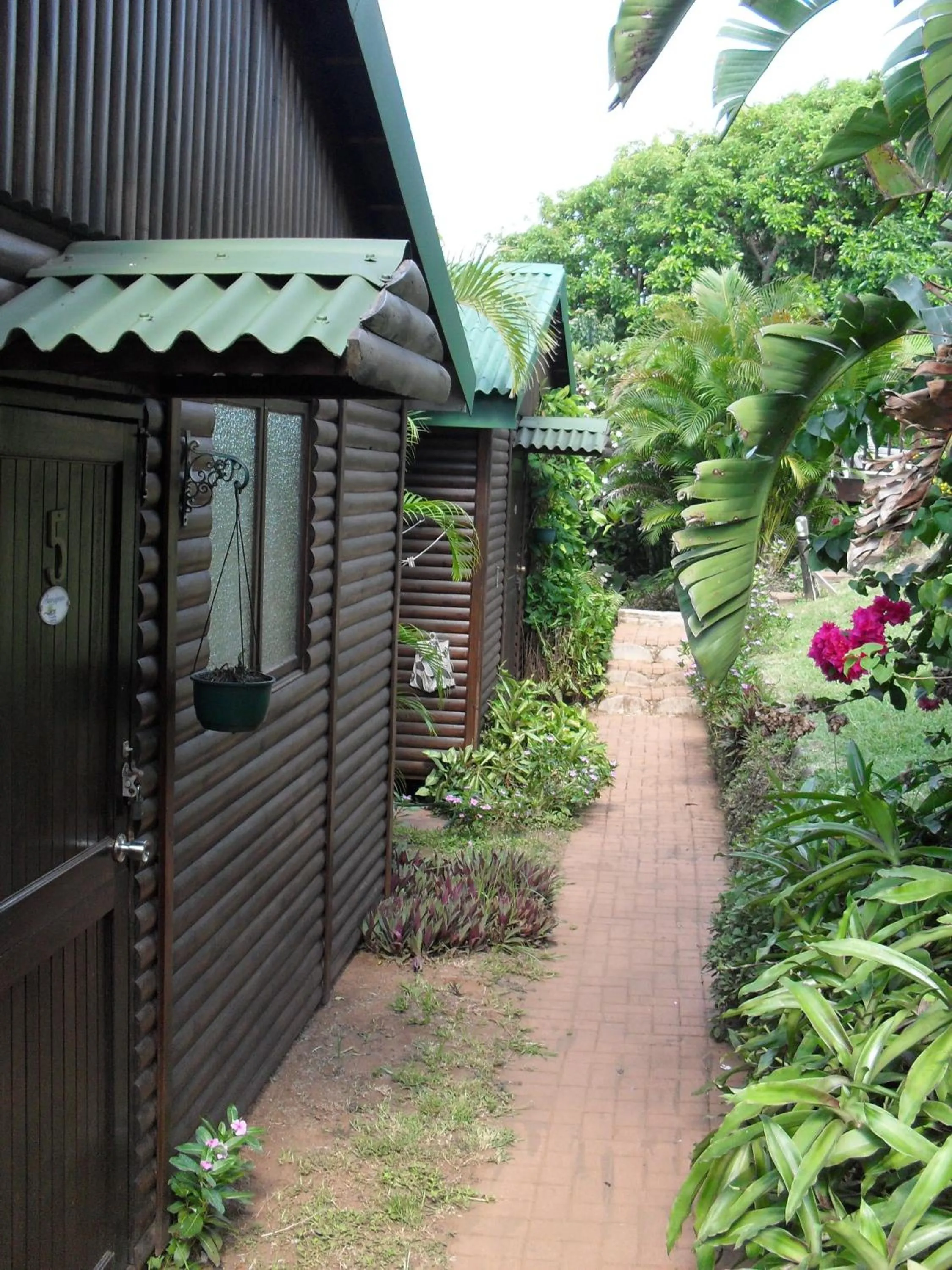 Facade/entrance in Zuider Zee Guest House