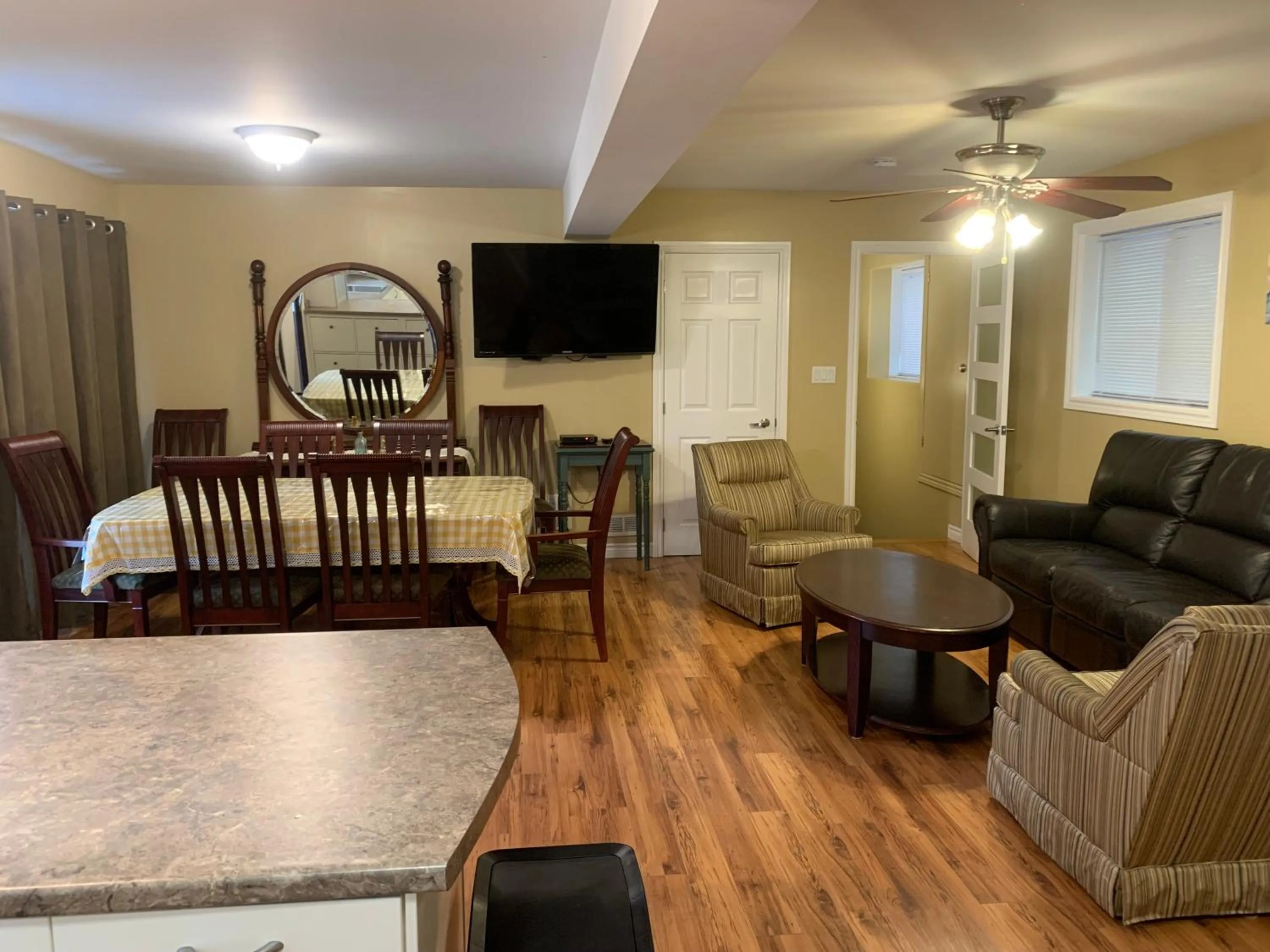 Living room in Wu Wu's Cabins