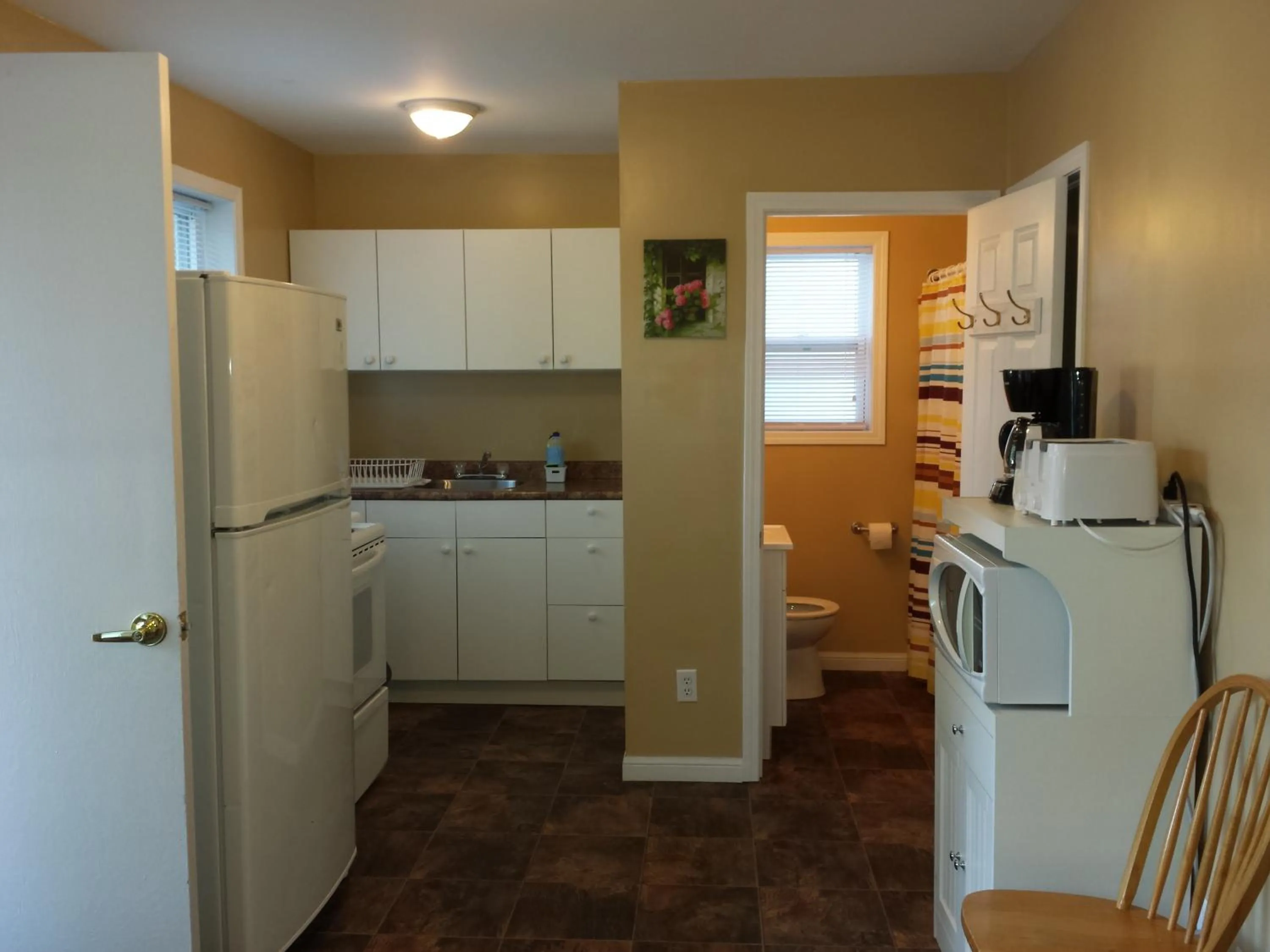 Photo of the whole room in Wu Wu's Cabins