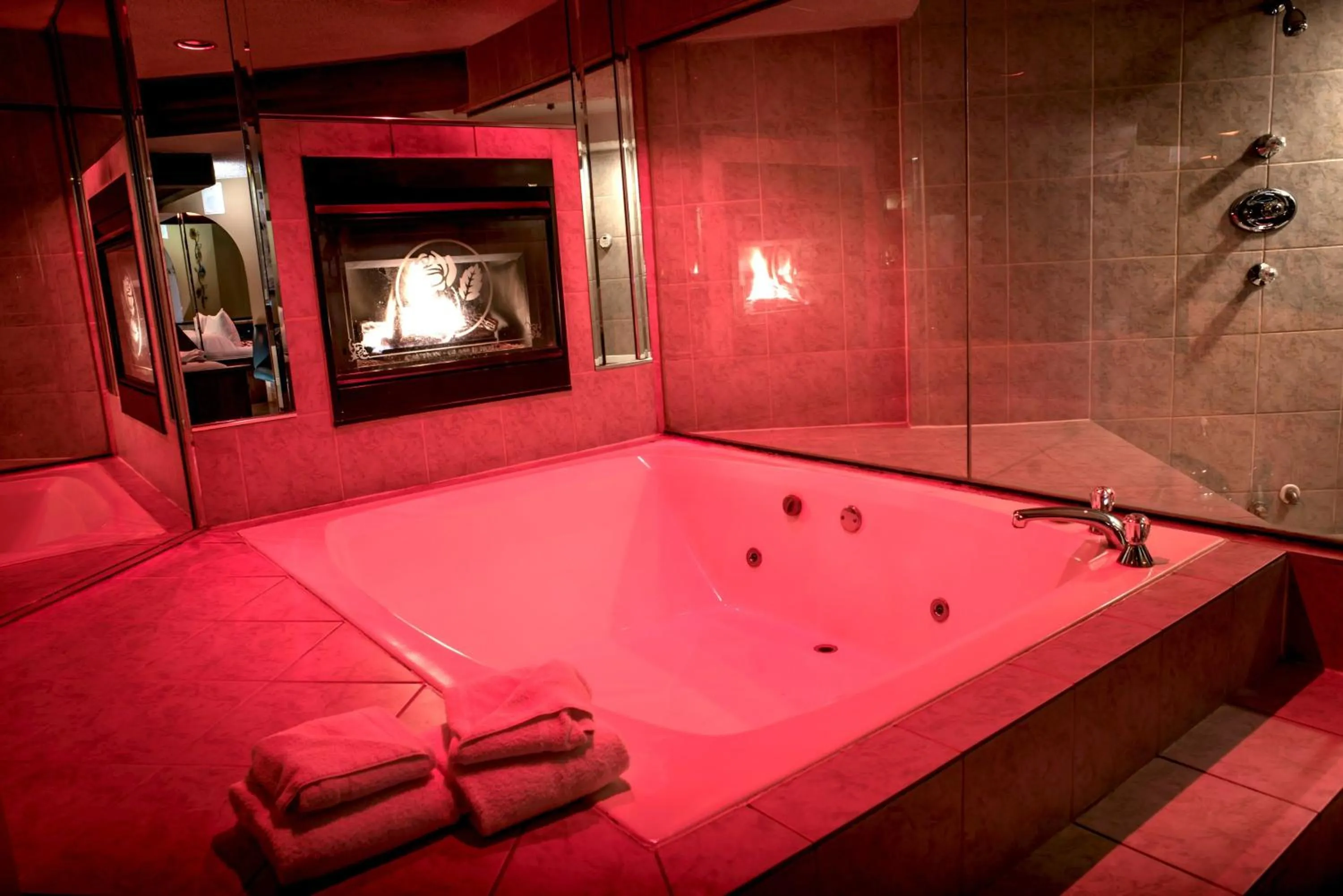 Essence Suites
