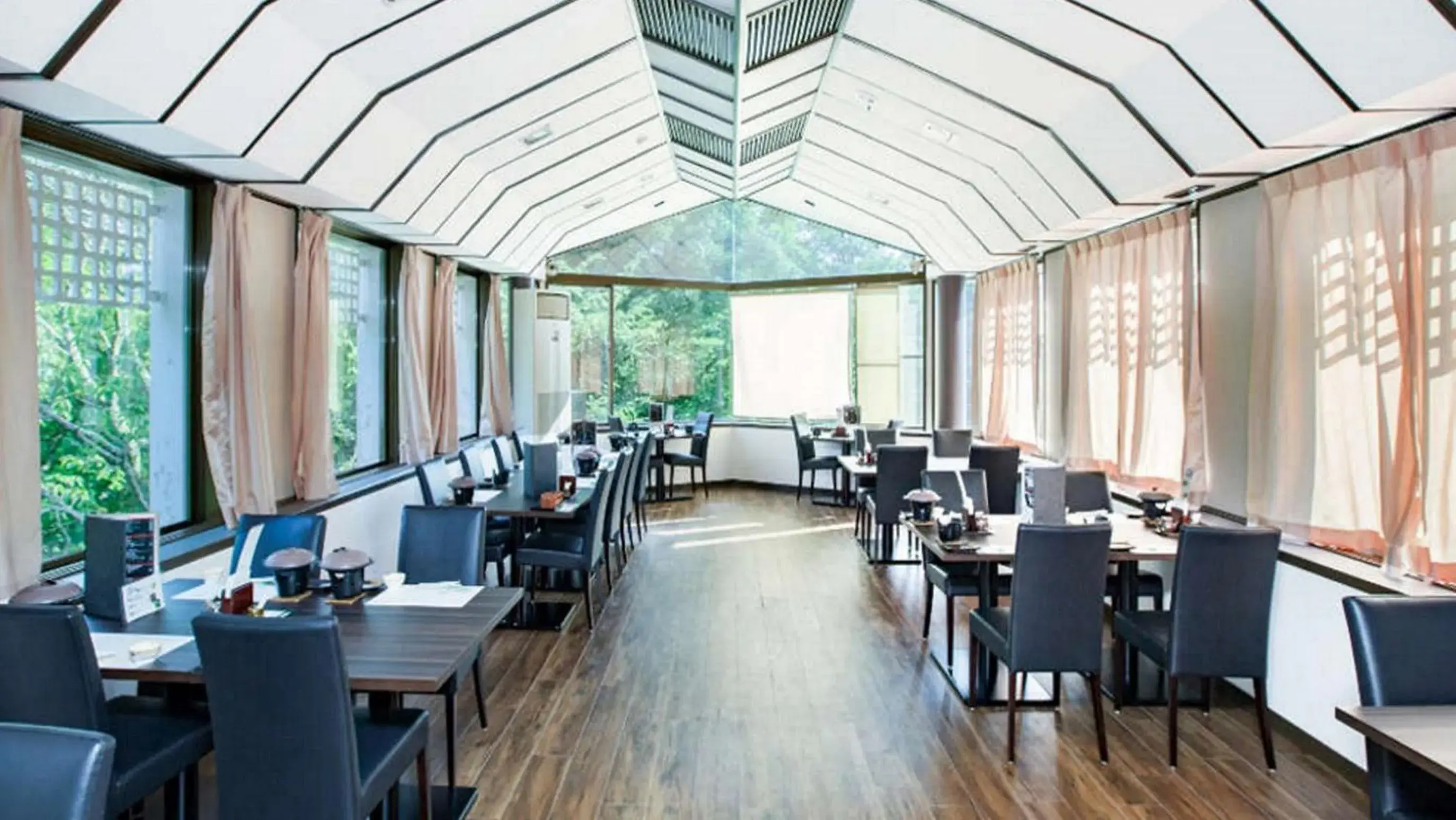 Restaurant/places to eat in Izu Ippeki Lake Lakeside Terrace Restaurant/places to eat in Izu Ippeki Lake Lakeside Terrace