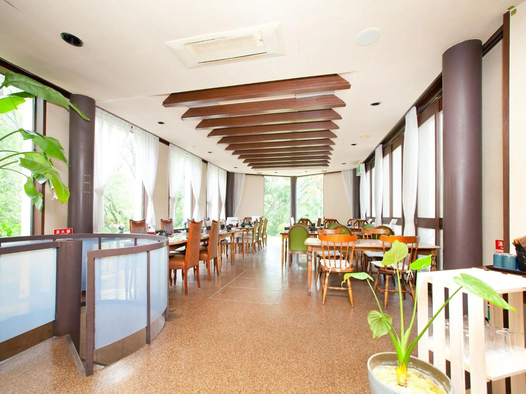 Restaurant/places to eat in Izu Ippeki Lake Lakeside Terrace