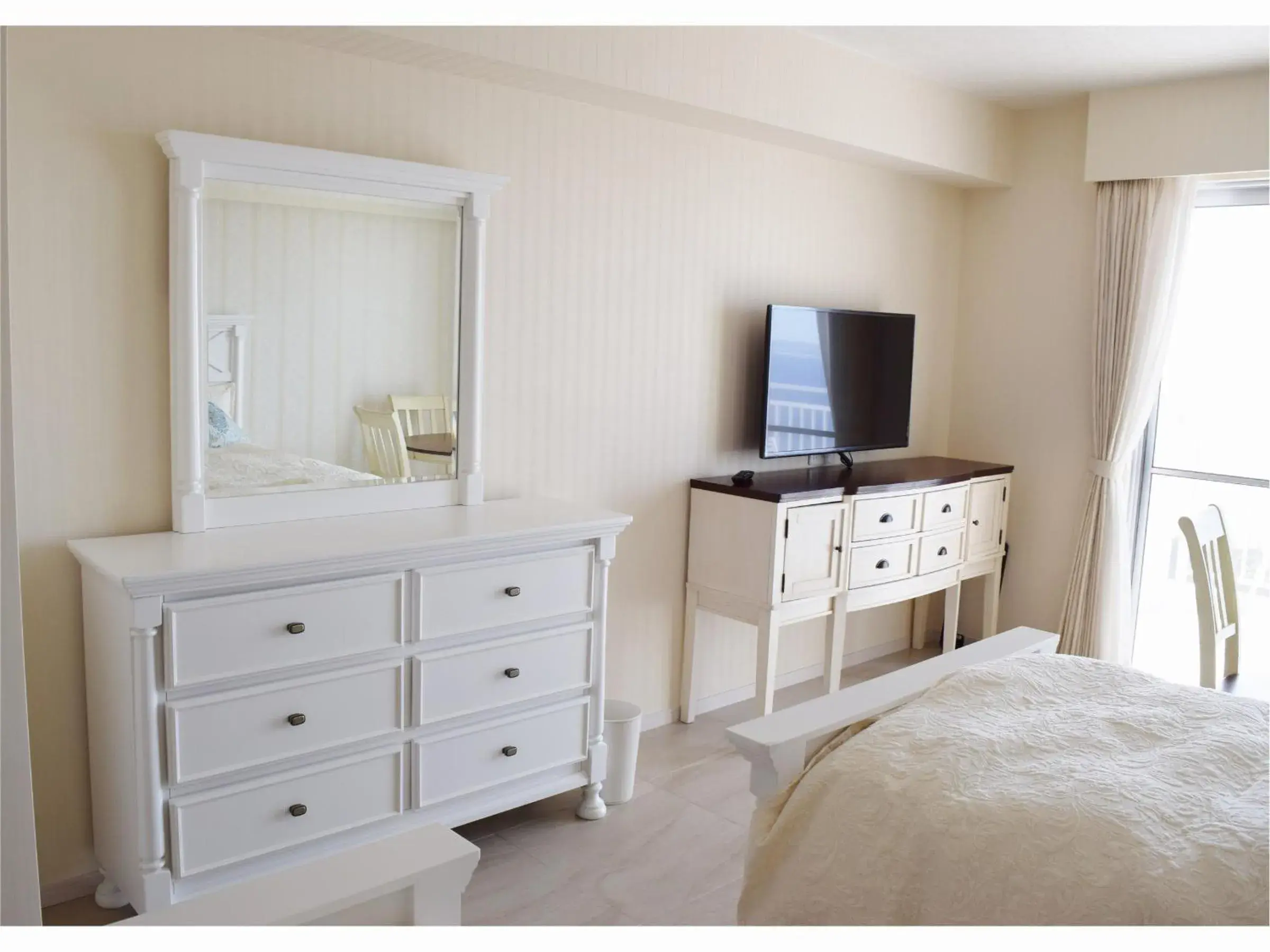 TV and multimedia, Bed in Wisteria Condominium Resort TV and multimedia, Bed in Wisteria Condominium Resort