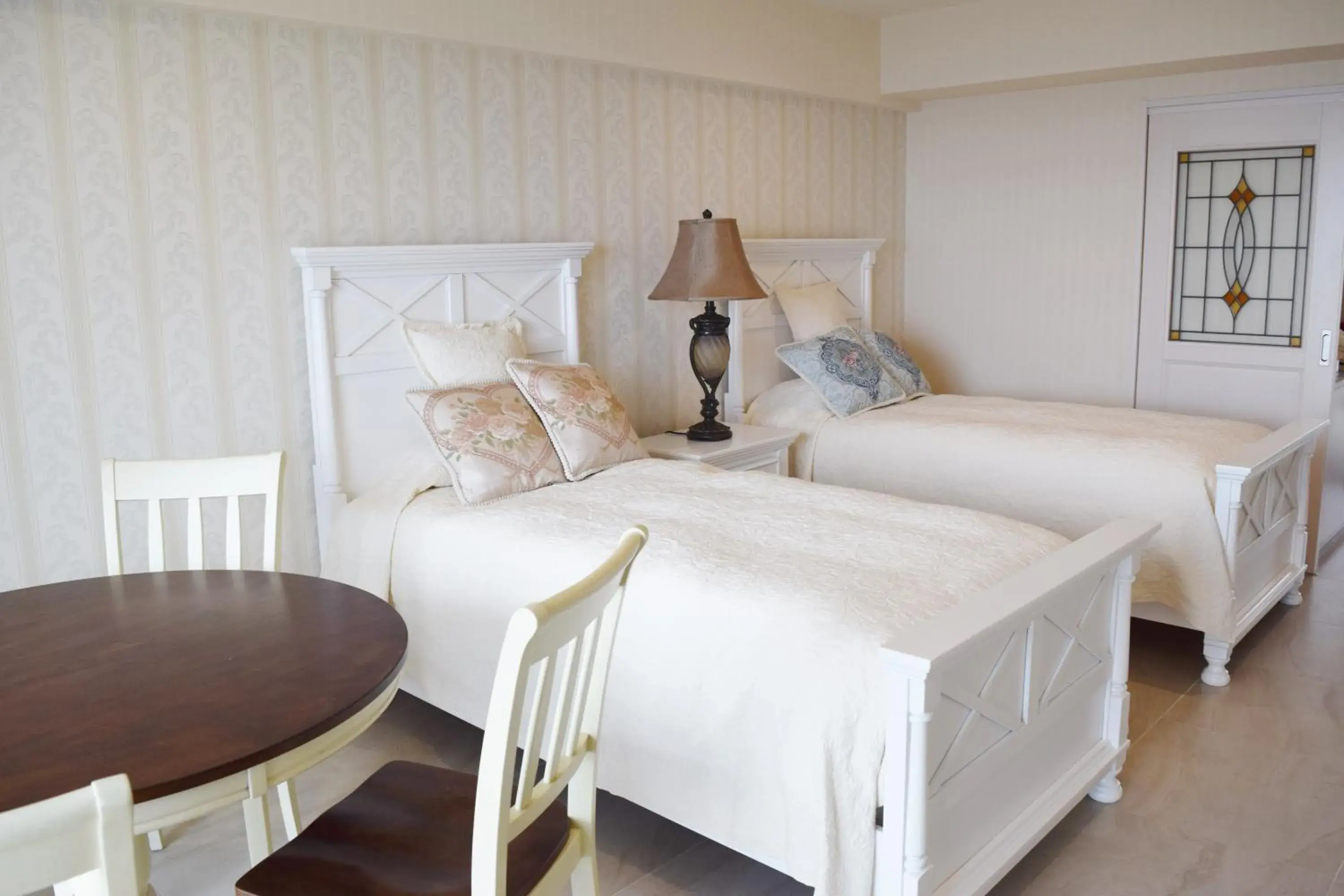 TV and multimedia, Bed in Wisteria Condominium Resort TV and multimedia, Bed in Wisteria Condominium Resort