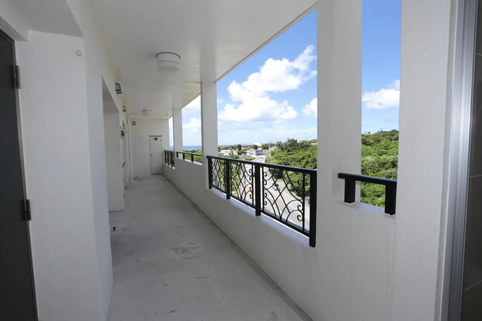 Facade/entrance in Wisteria Condominium Resort