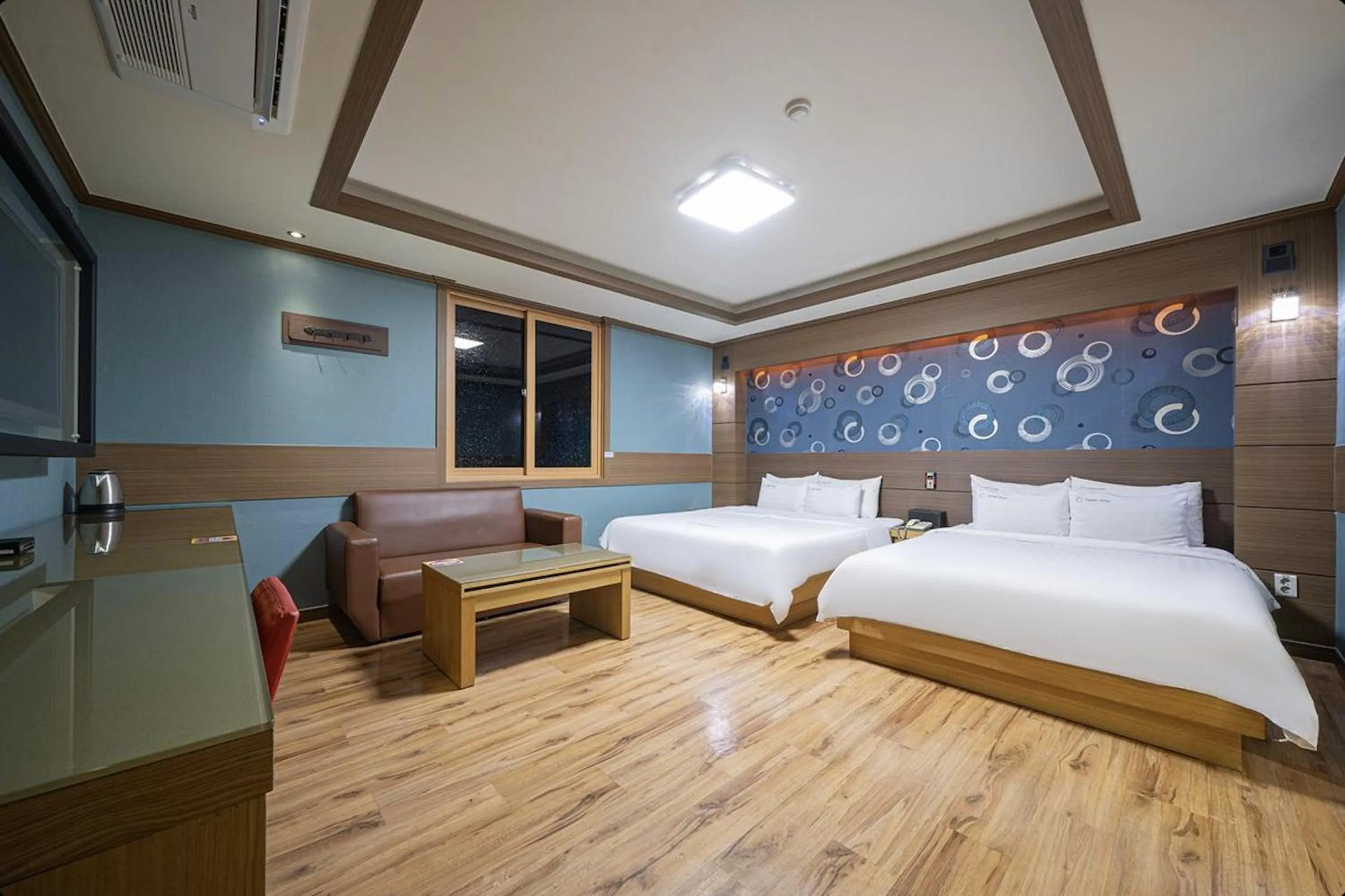 Bed in Yeosu Apple Hotel