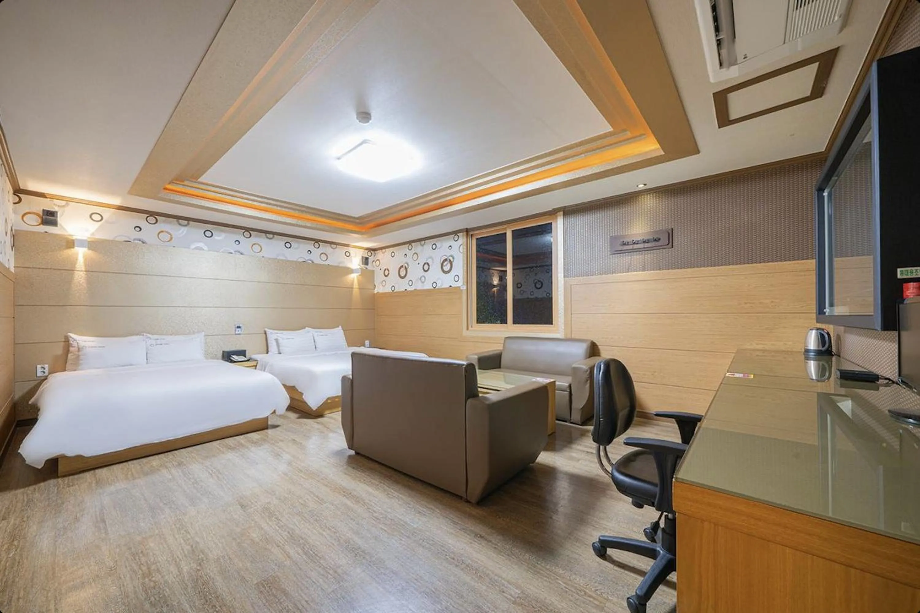 Bed in Yeosu Apple Hotel