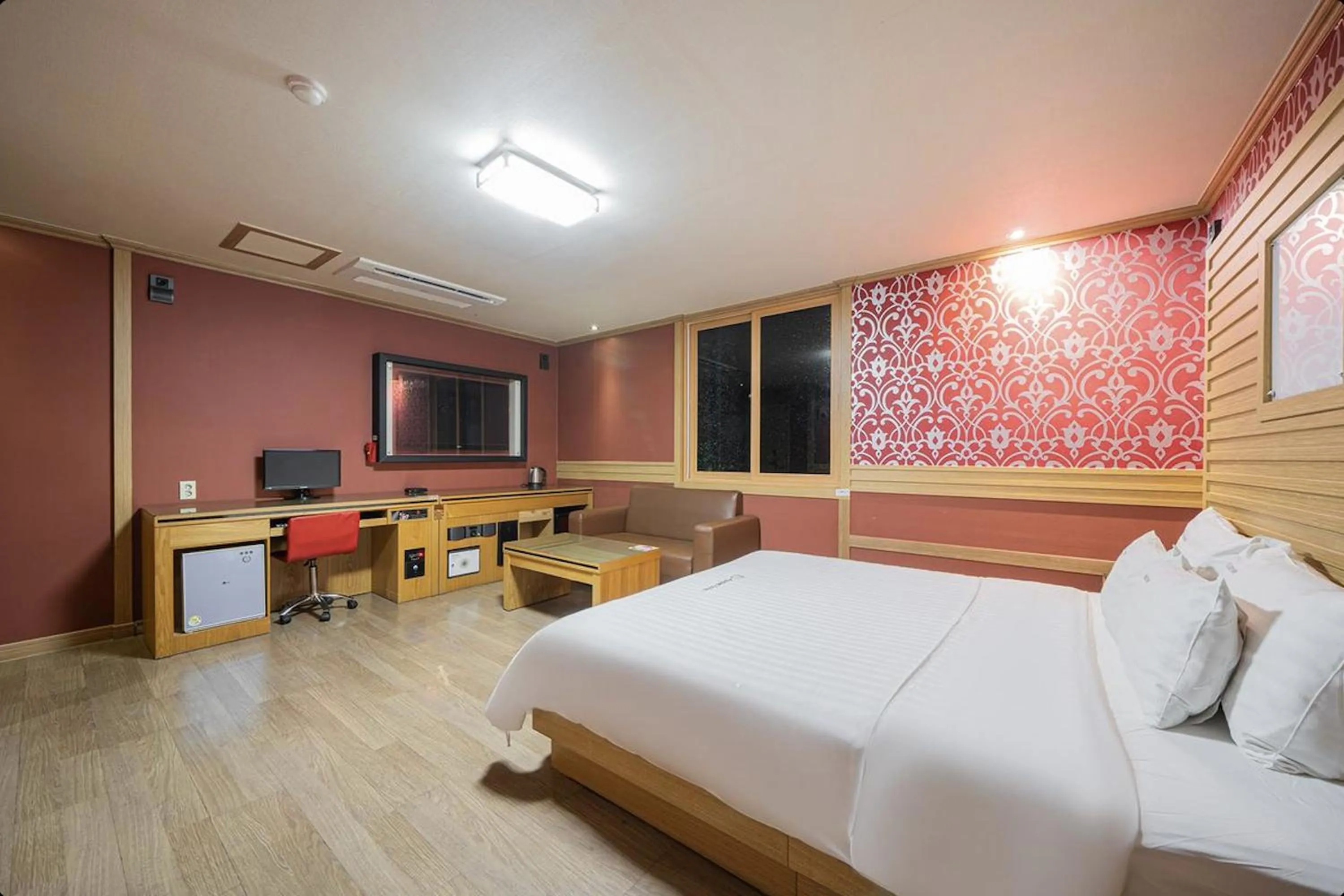 Bed in Yeosu Apple Hotel