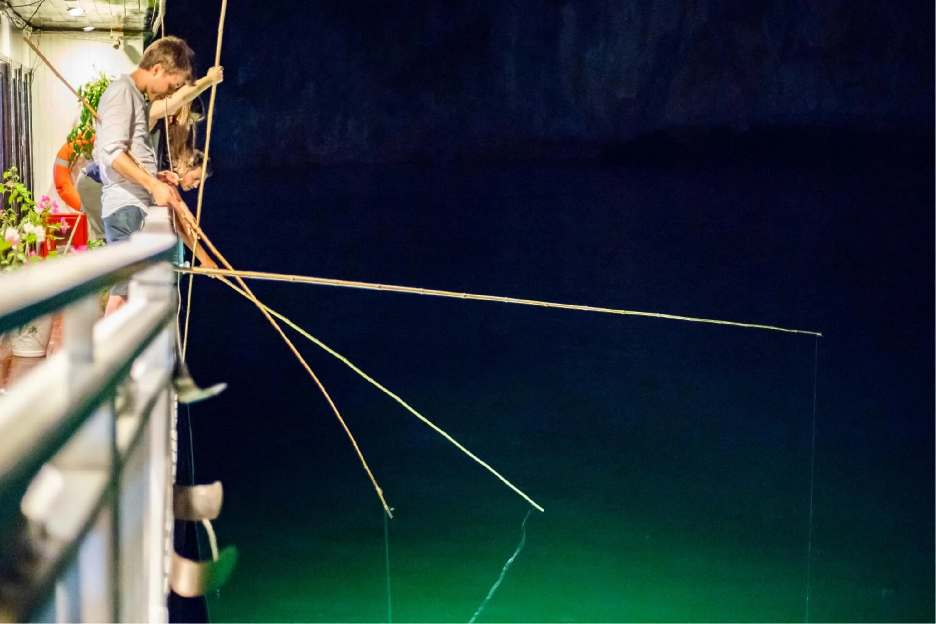 Activities in Swan Cruises Halong