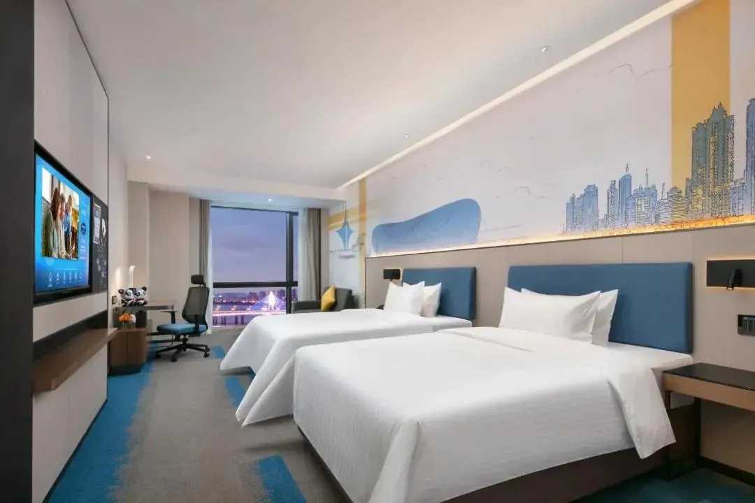Bedroom, Bed in Hampton by Hilton Nanchang Chaoyang Center