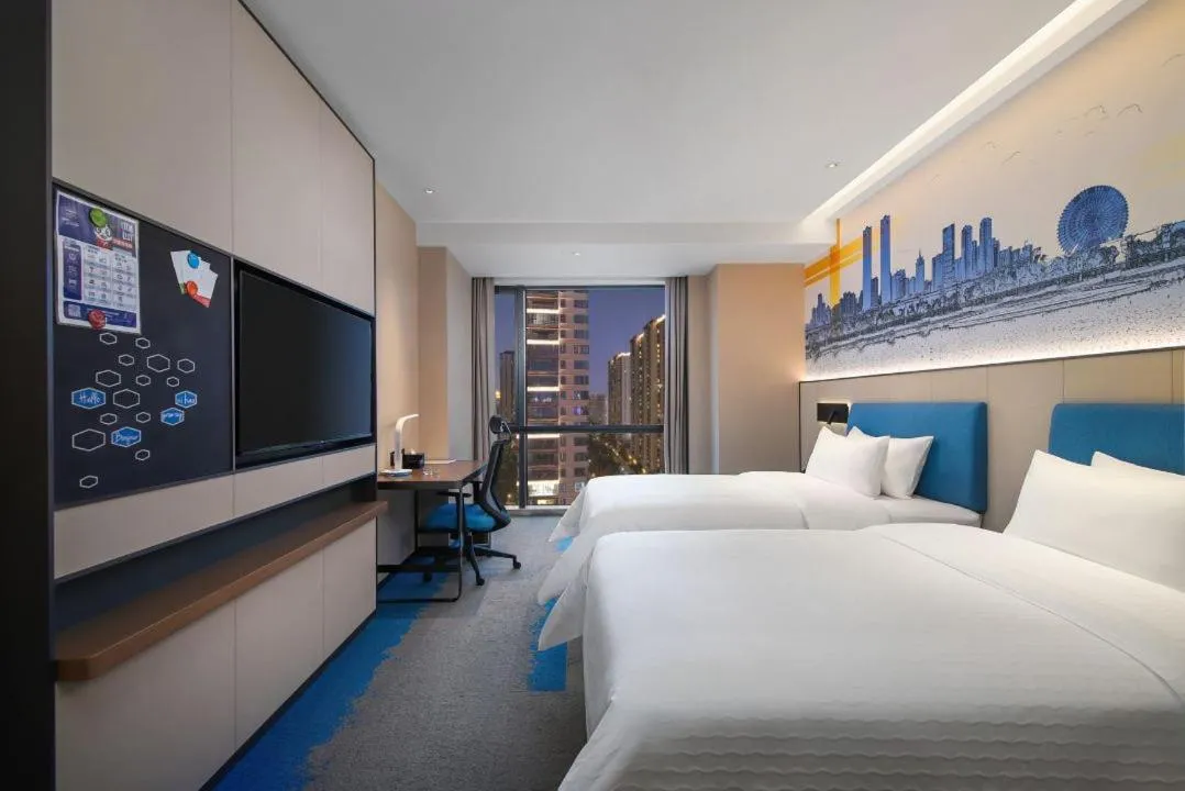 Bedroom, Bed in Hampton by Hilton Nanchang Chaoyang Center