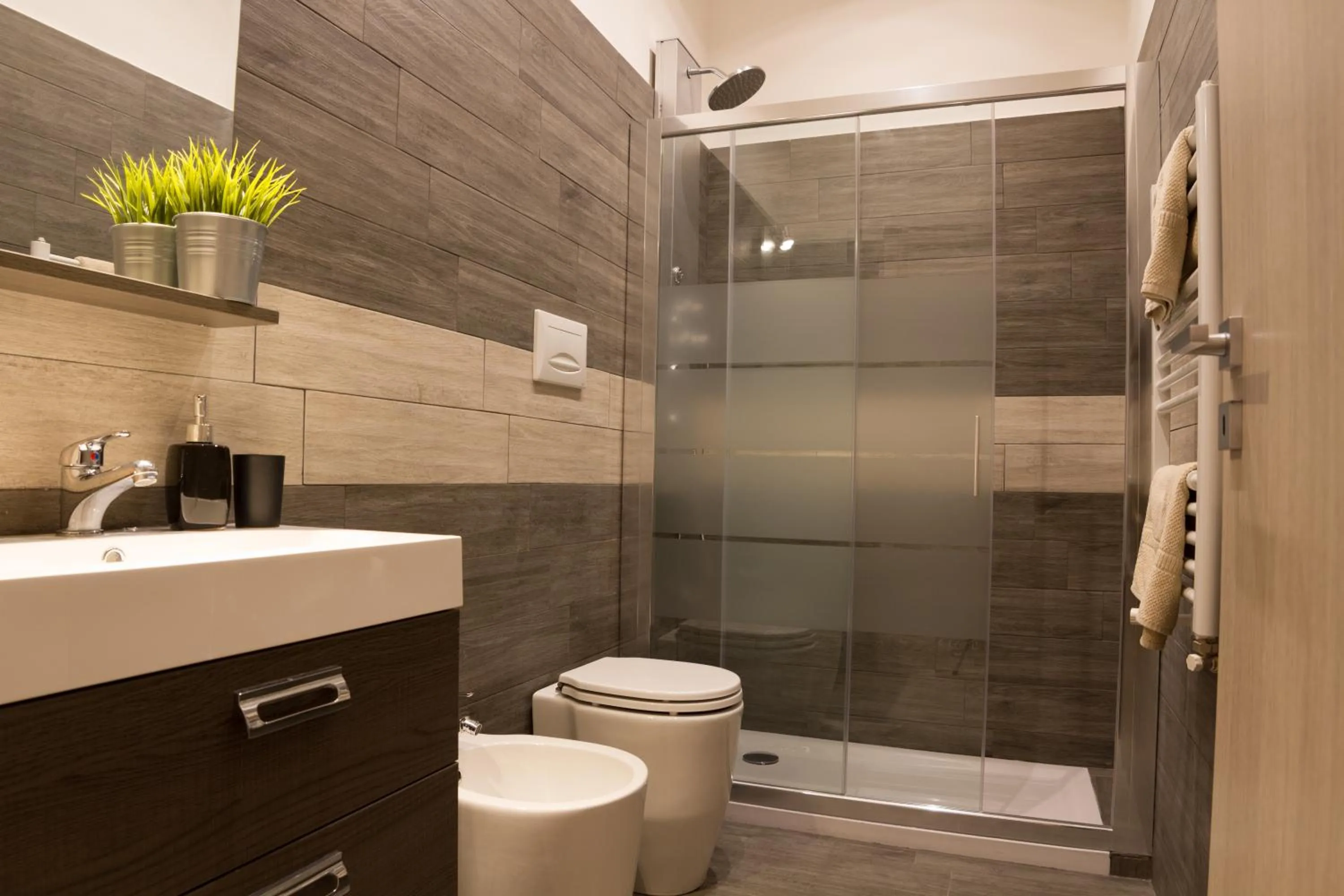 Bathroom in Romano Rooms