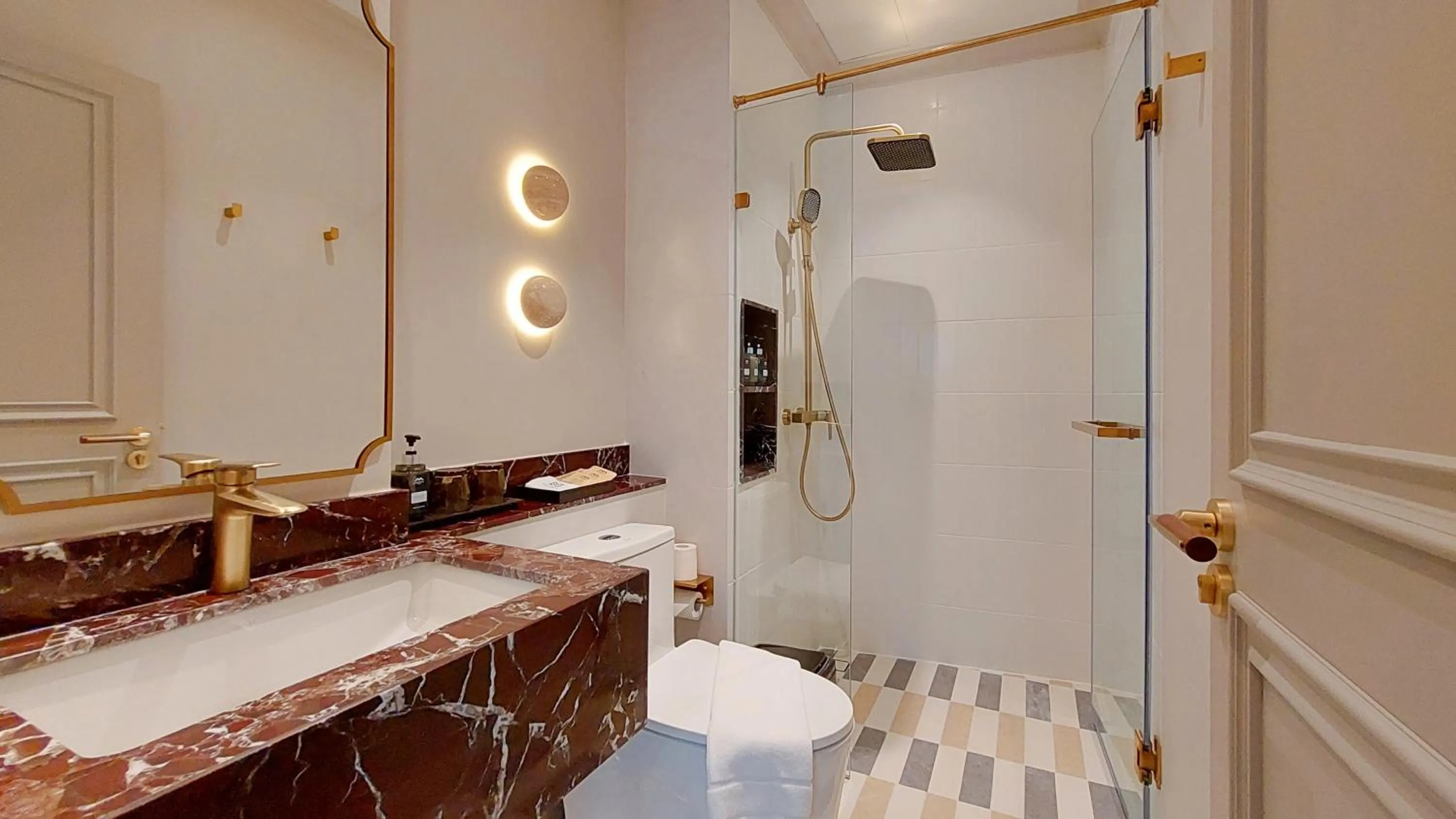 Bathroom in Marwin Monique Hotel