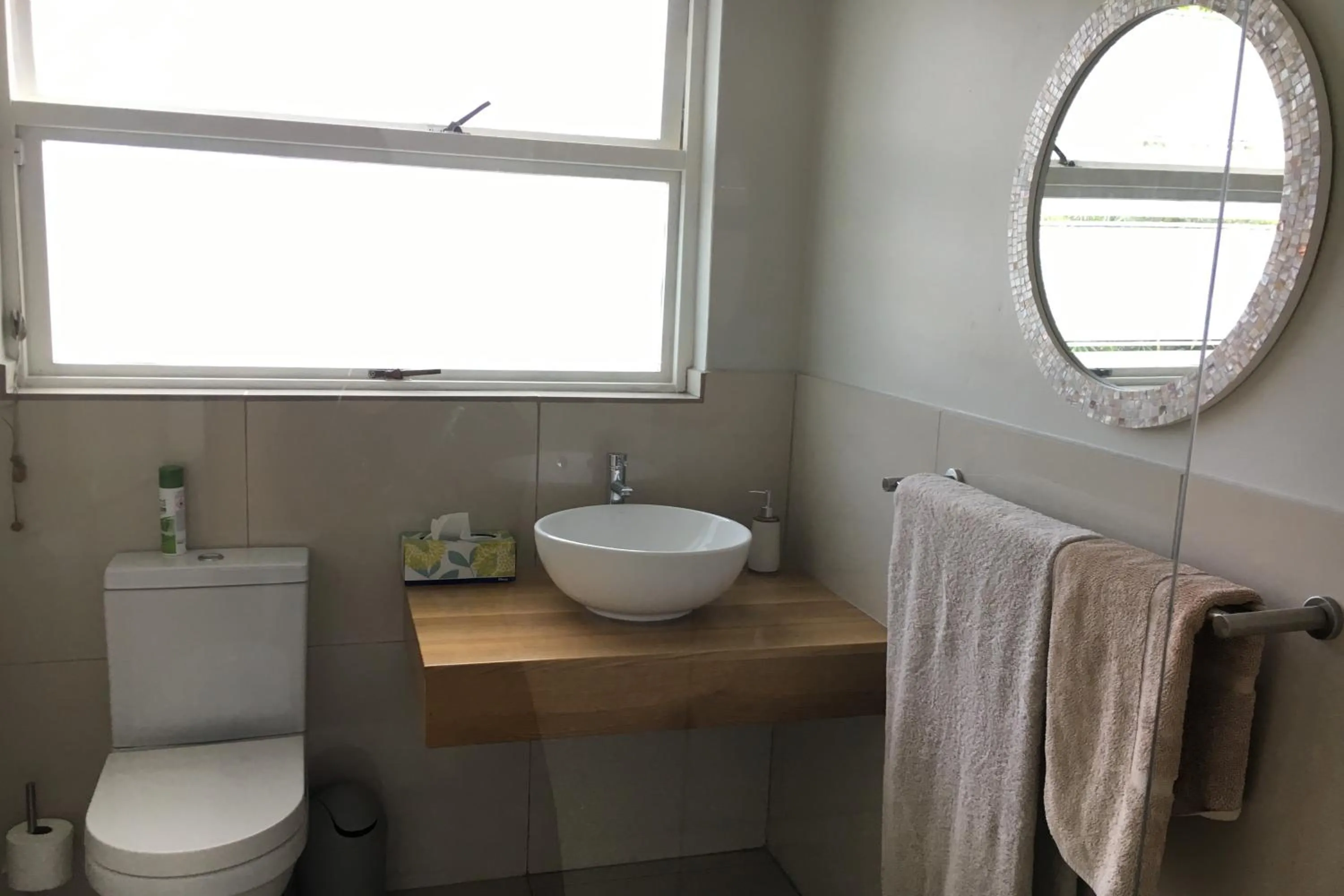 Bathroom in Pollock's B&B