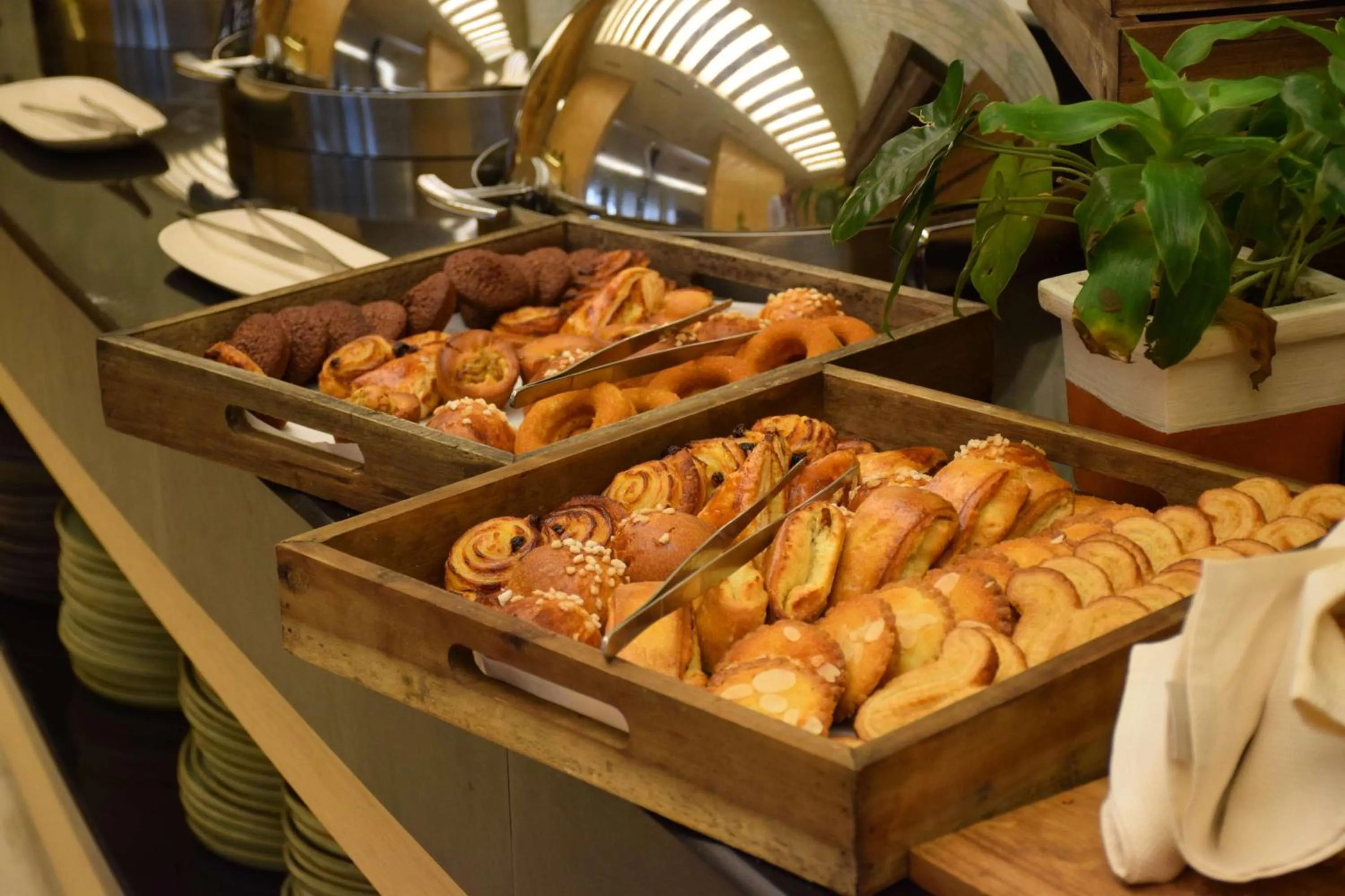 Restaurant/places to eat in Radisson Blu M'Bamou Palace Hotel, Brazzaville