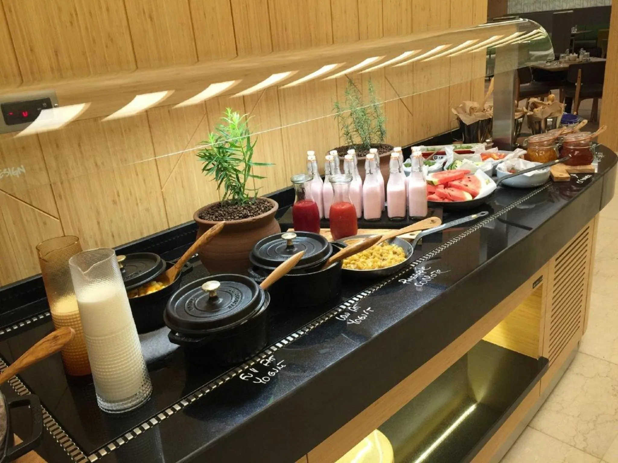 Food in Radisson Blu M'Bamou Palace Hotel, Brazzaville