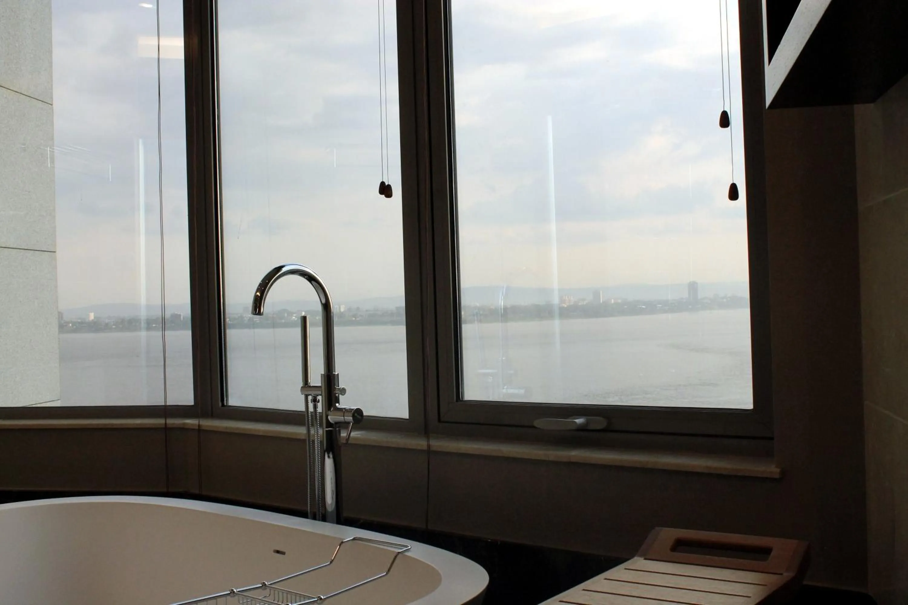 Bathroom in Radisson Blu M'Bamou Palace Hotel, Brazzaville