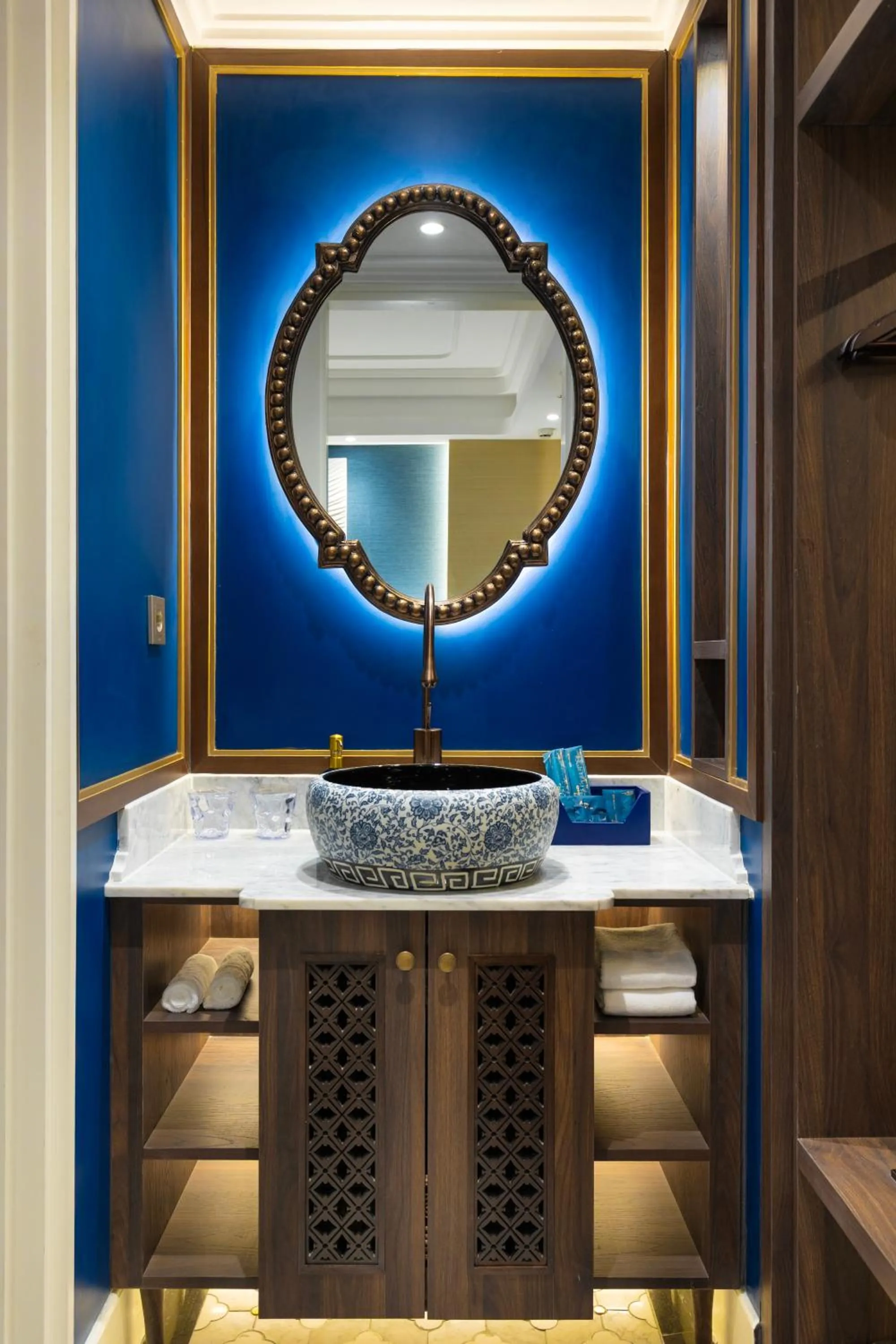 Bathroom in ASHLEY NEWAIR Menteng with Air Purifier