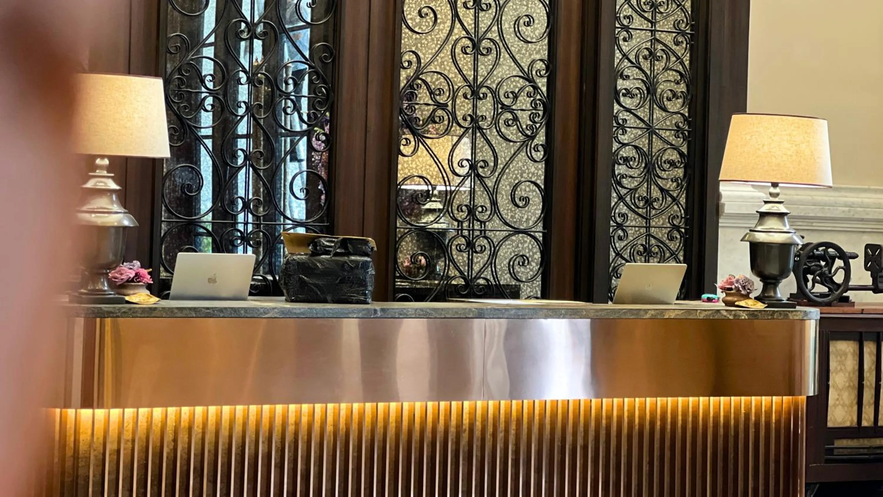 Lobby or reception in ASHLEY NEWAIR Menteng with Air Purifier