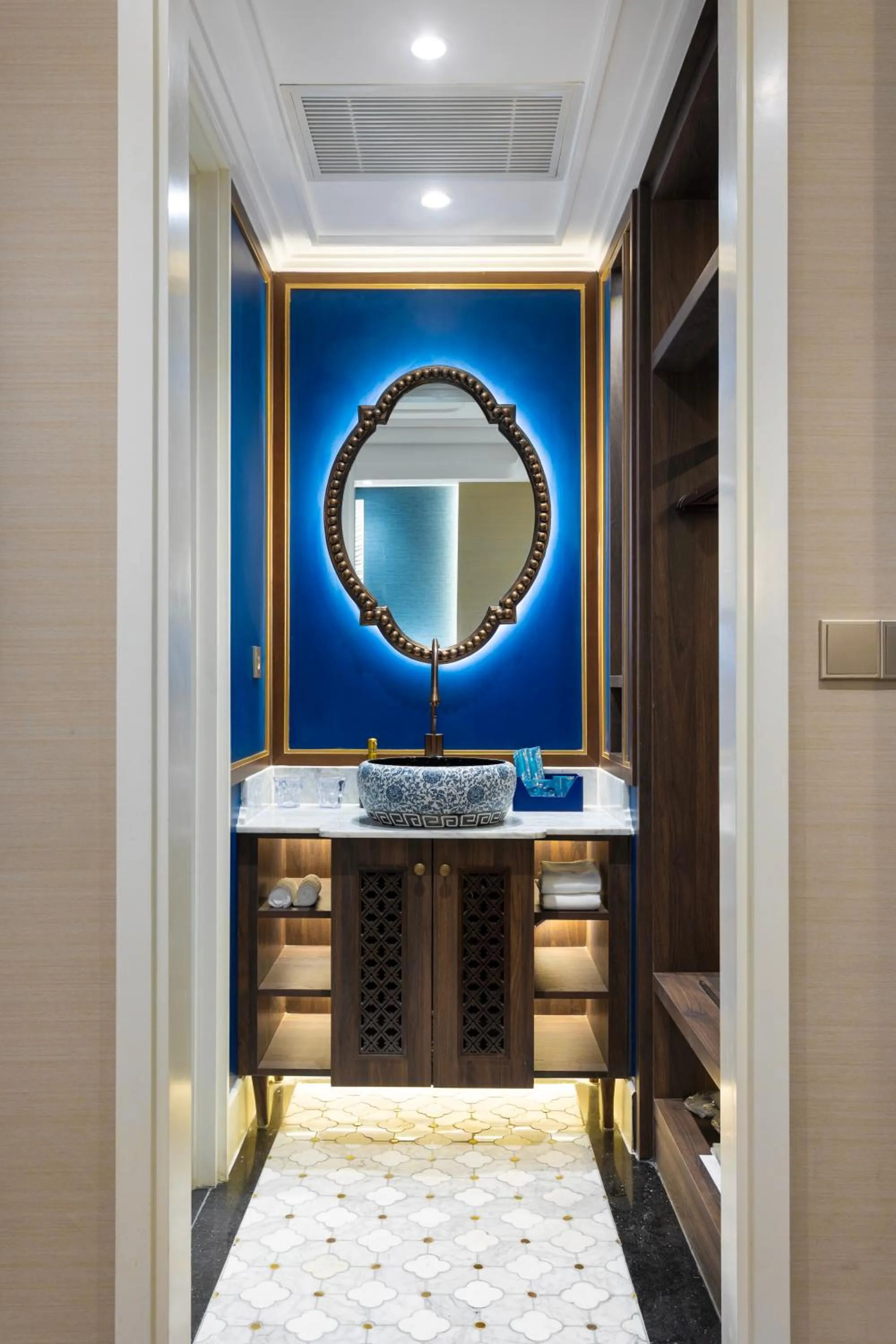Bathroom in ASHLEY NEWAIR Menteng with Air Purifier