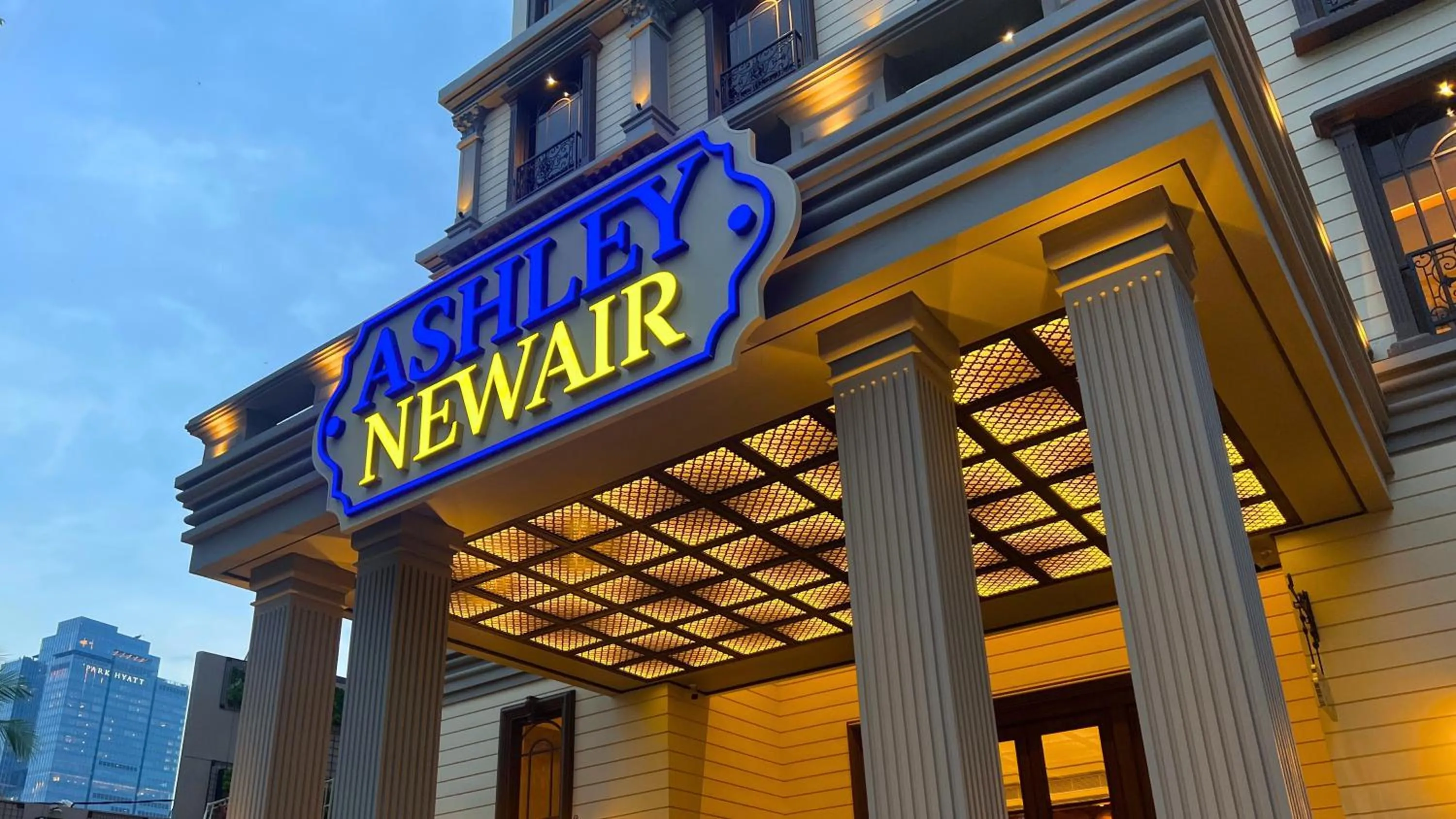 Facade/entrance in ASHLEY NEWAIR Menteng with Air Purifier