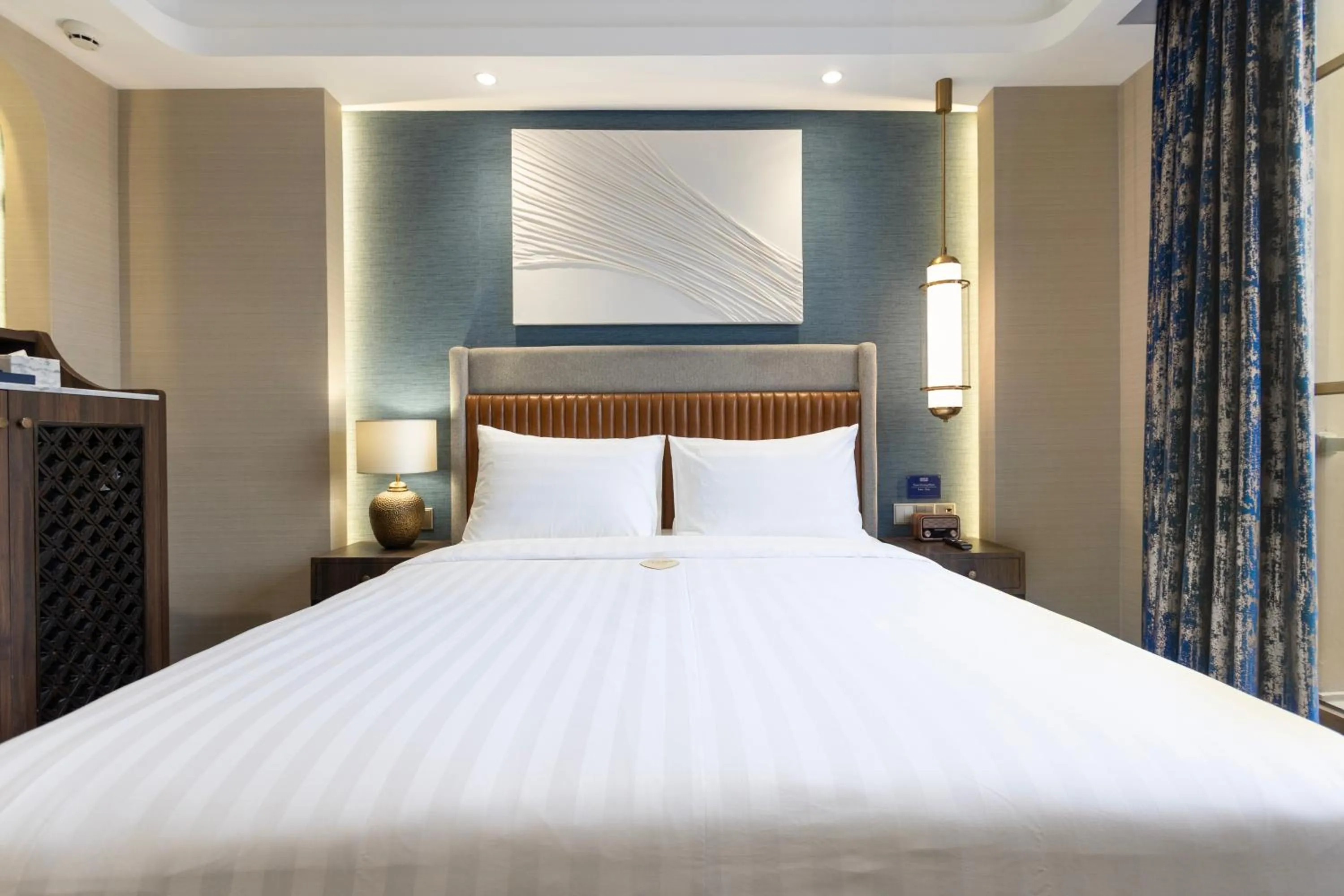 Bedroom, Bed in ASHLEY NEWAIR Menteng with Air Purifier
