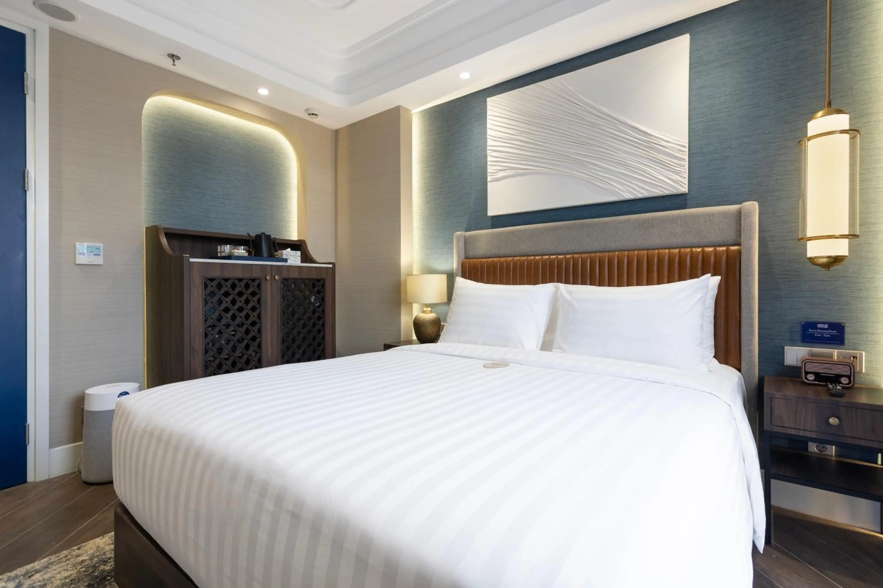 Bedroom, Bed in ASHLEY NEWAIR Menteng with Air Purifier