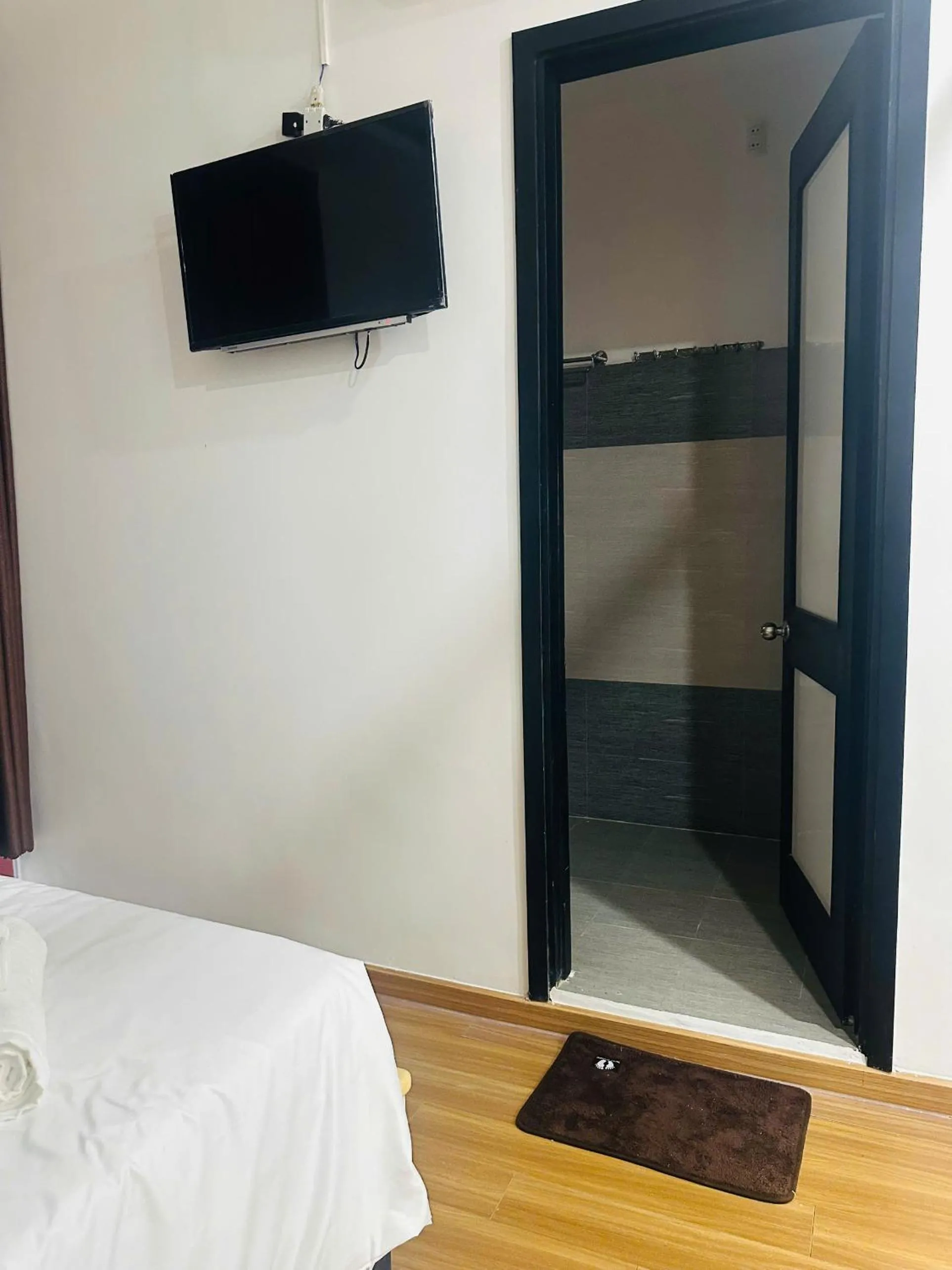 Bed in Full House Hotel Apartment