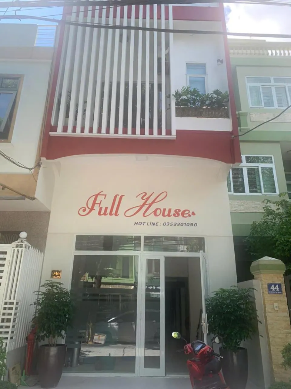 Property building in Full House Hotel Apartment
