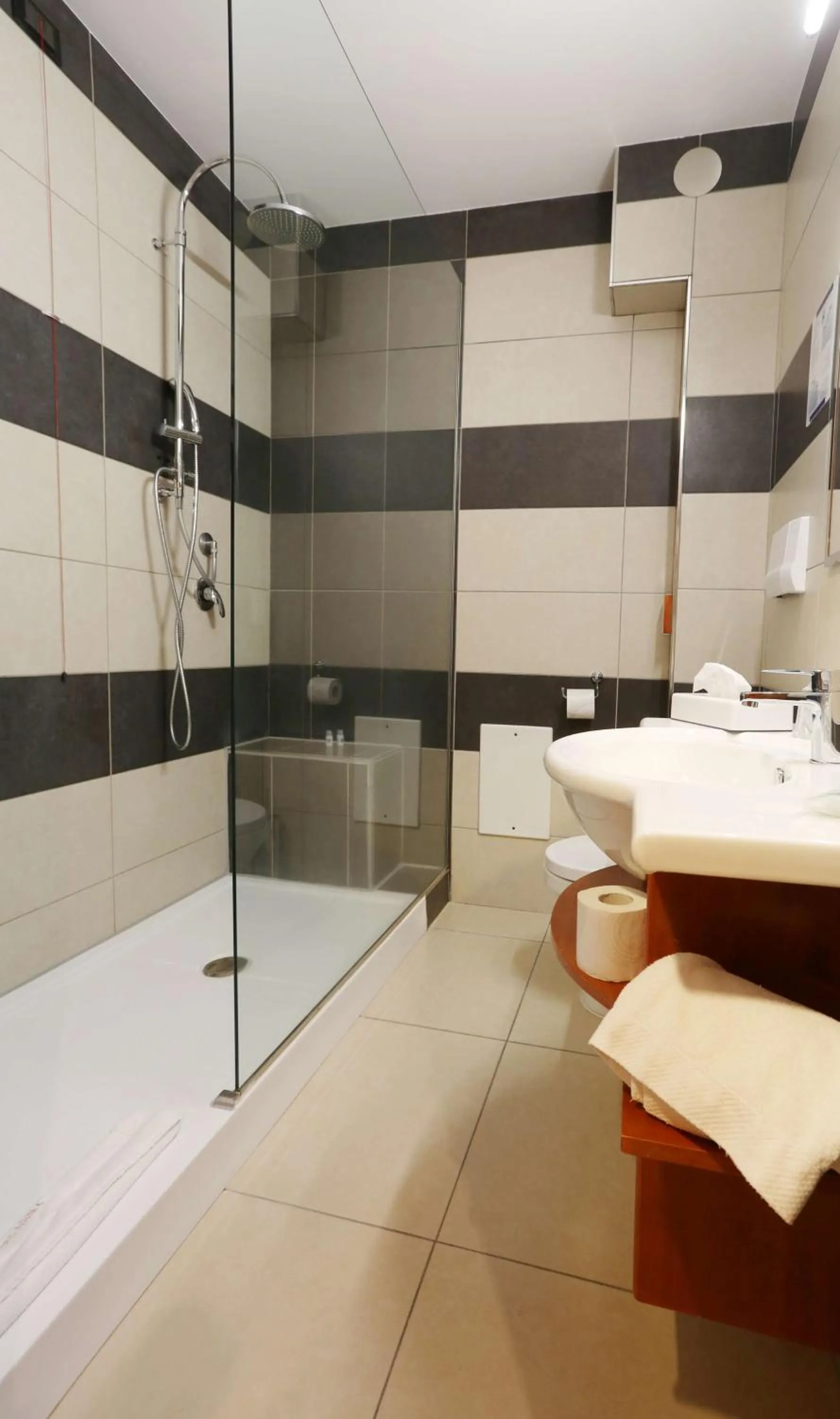 Bathroom in Hotel Agora Sure Hotel Collection by Best Western