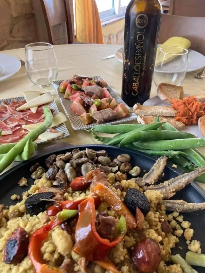 Restaurant/places to eat in Hostal El Perejil