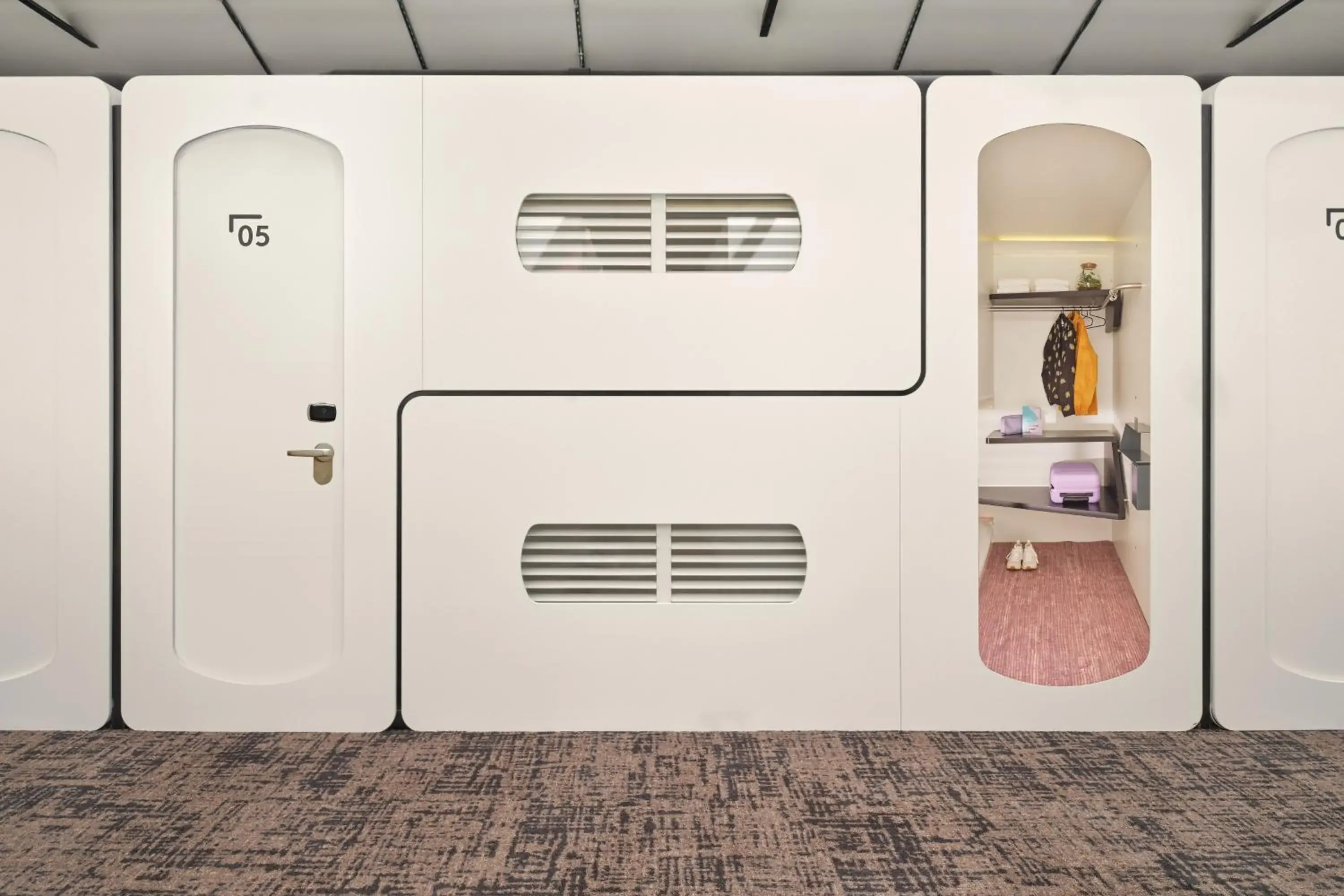 Property building in CityHub Amsterdam Property building in CityHub Amsterdam