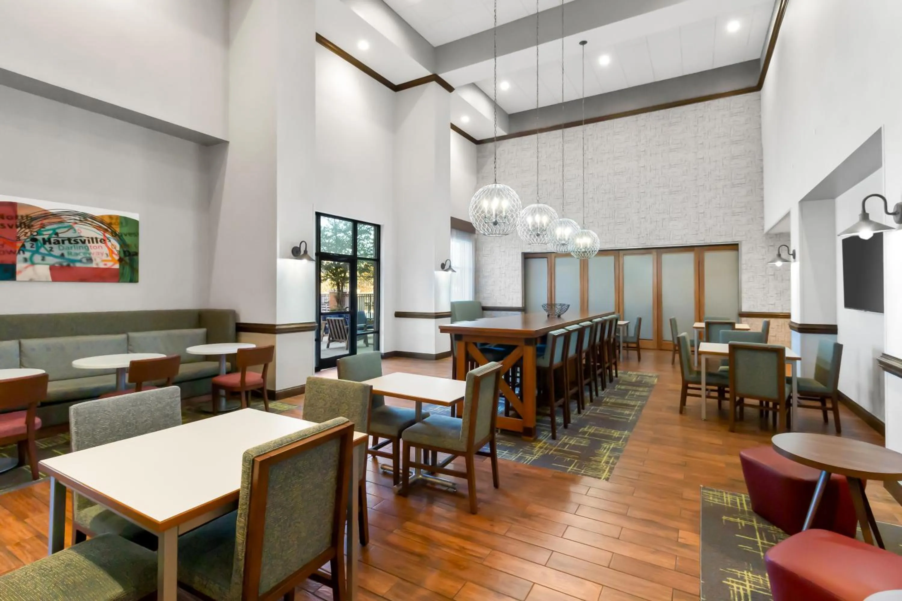Dining area in Hampton Inn & Suites - Hartsville, SC