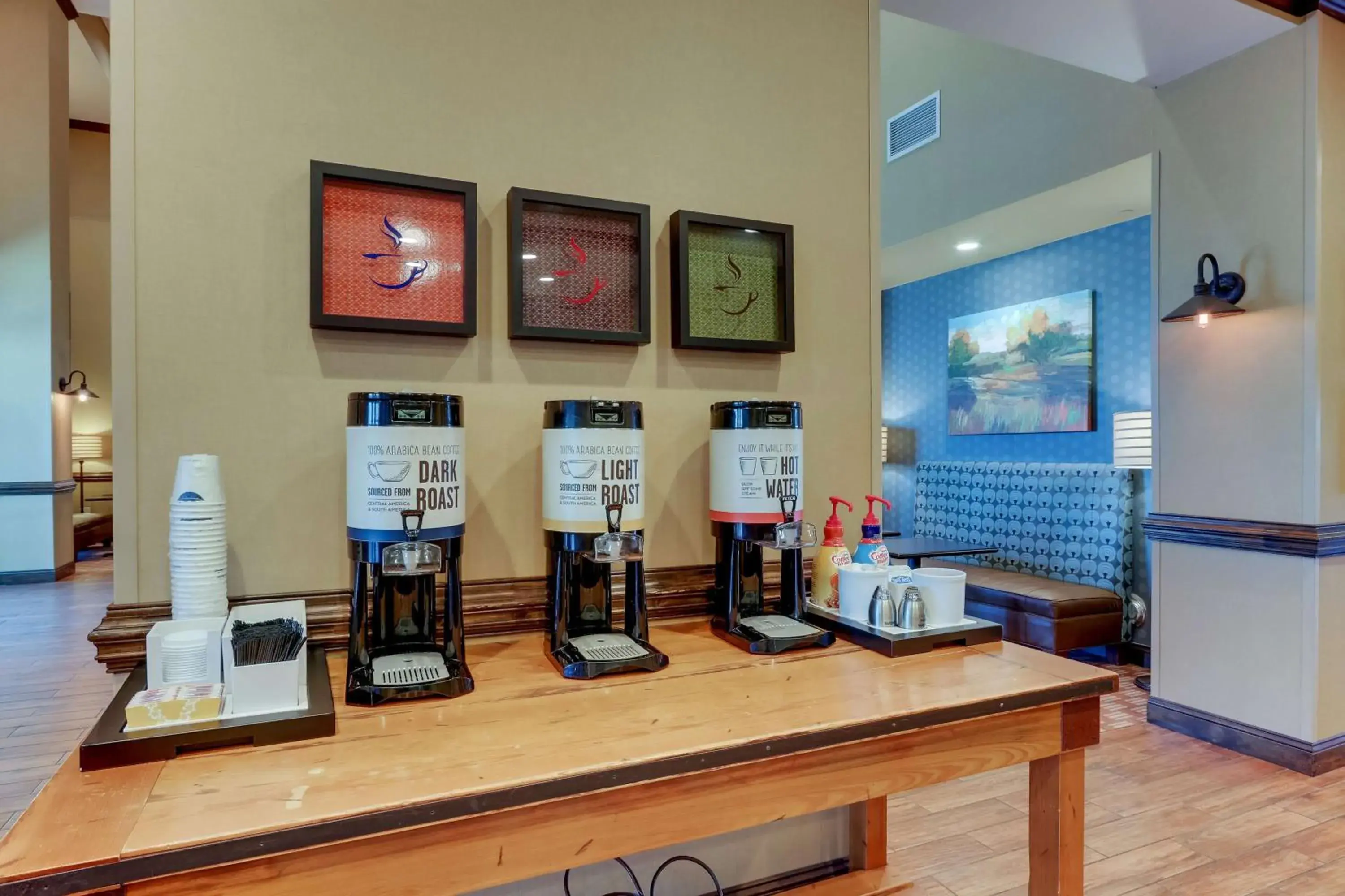 Breakfast in Hampton Inn & Suites - Hartsville, SC Breakfast in Hampton Inn & Suites - Hartsville, SC