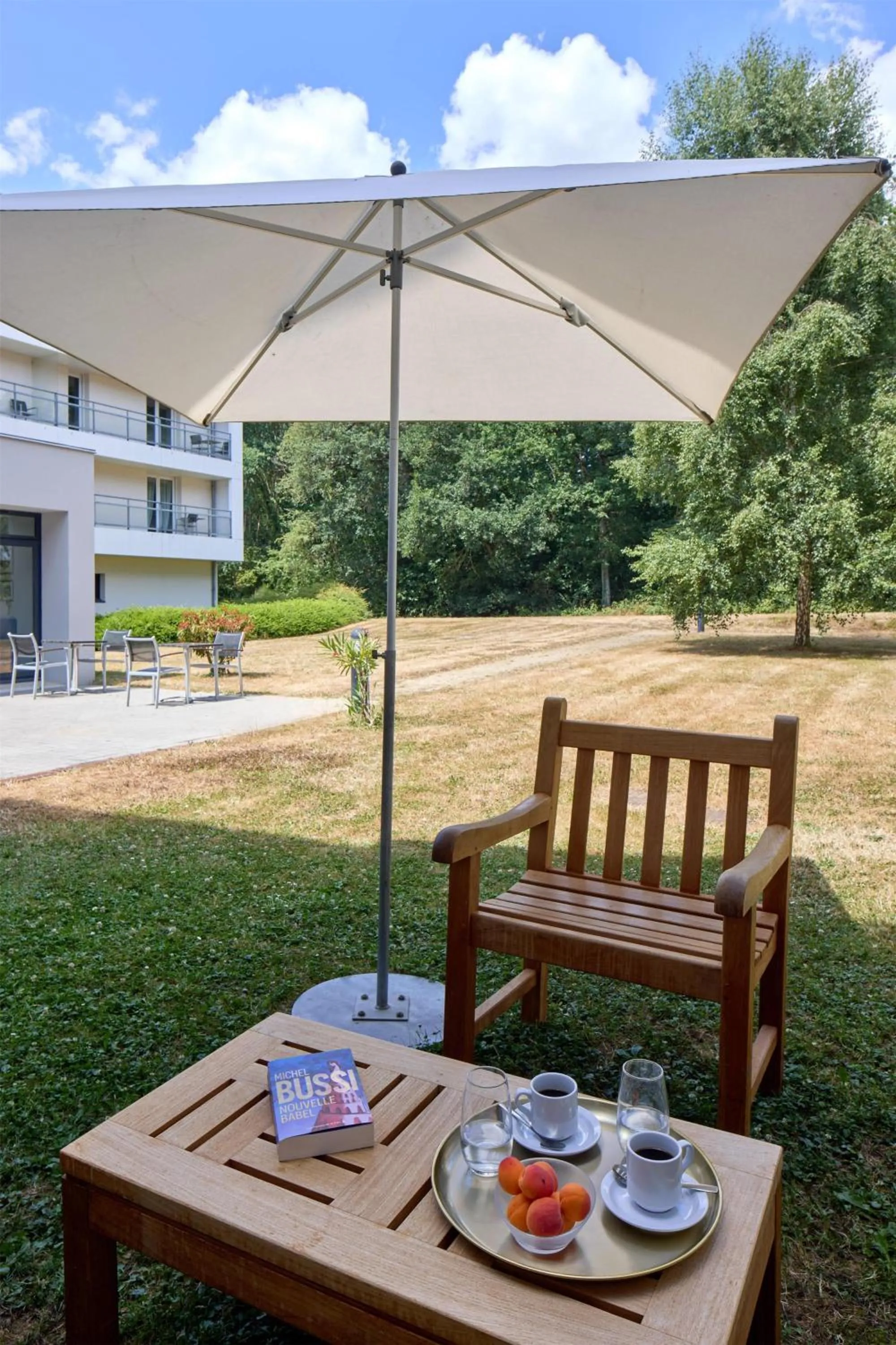 Property building in Quality Aparthotel Portes de Rennes
