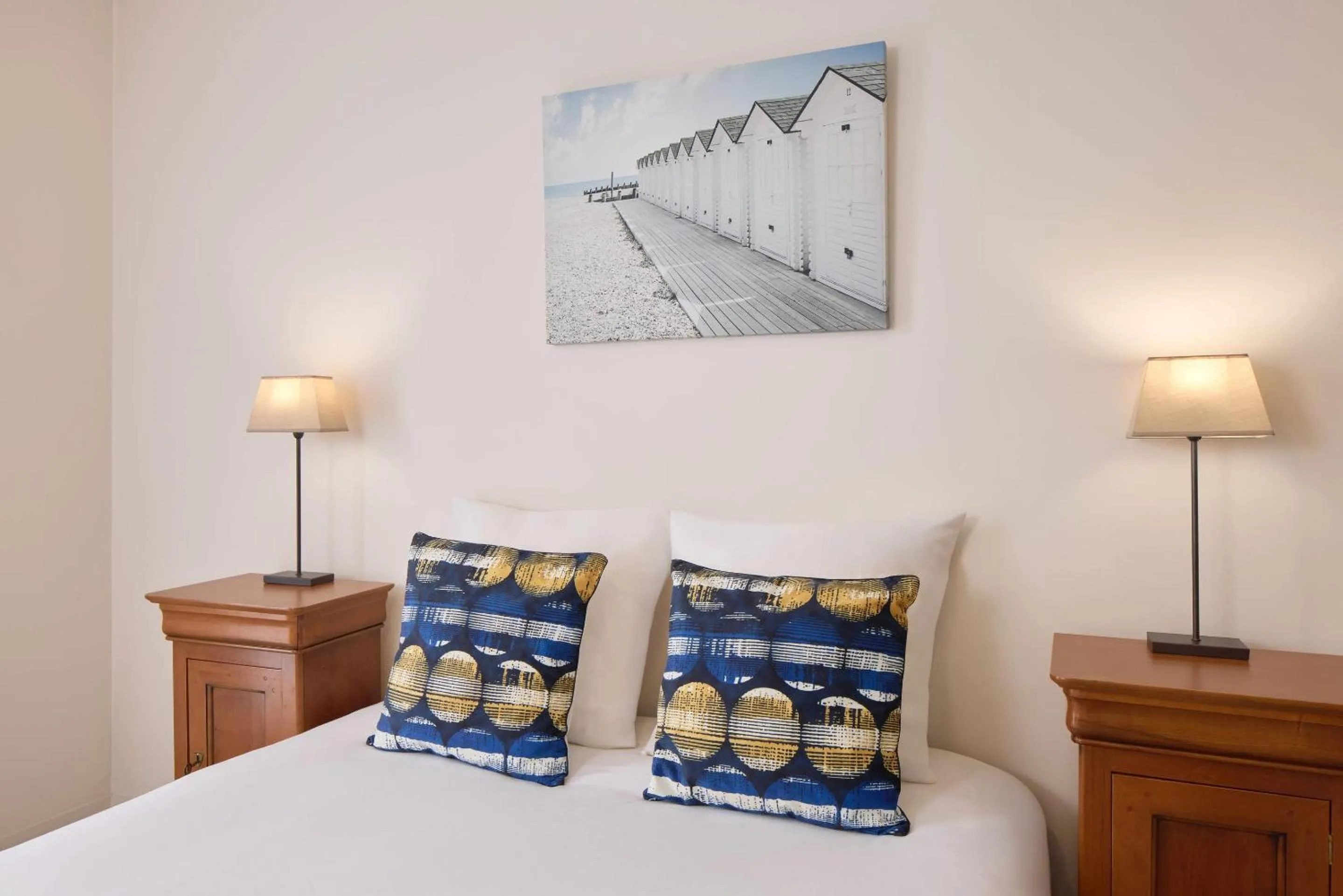 Bedroom, Bed in Quality Aparthotel Portes de Rennes