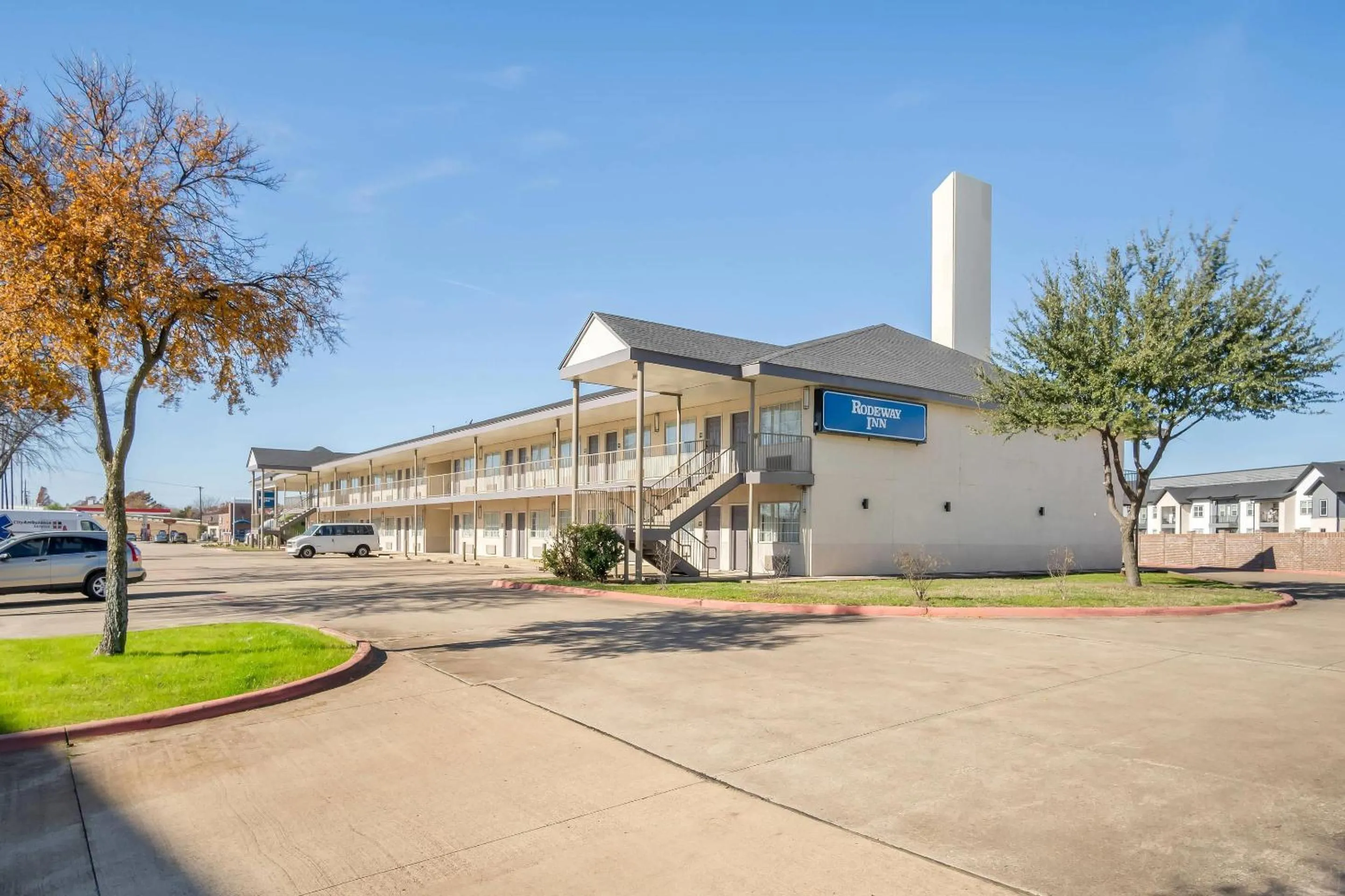 Property building in Rodeway Inn Garland Harbor Point