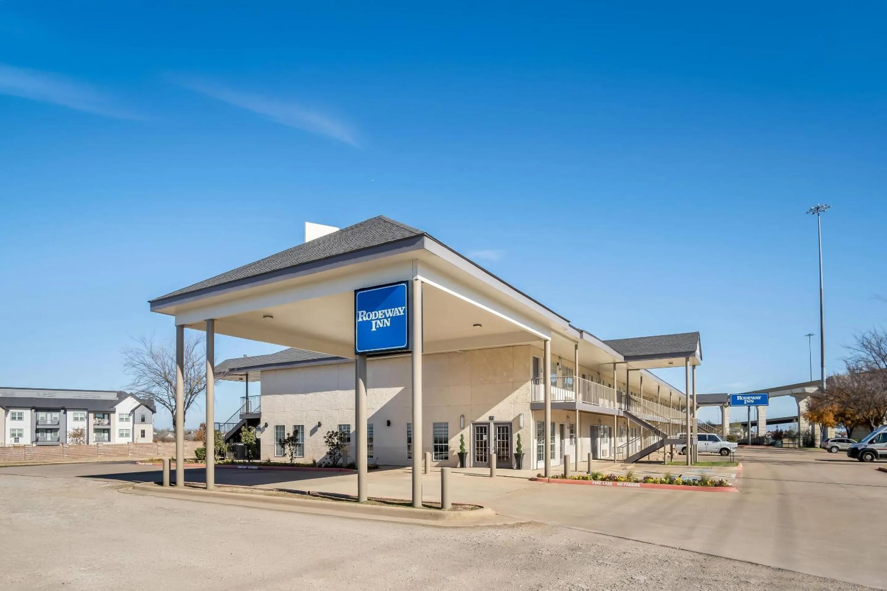 Property building in Rodeway Inn Garland Harbor Point