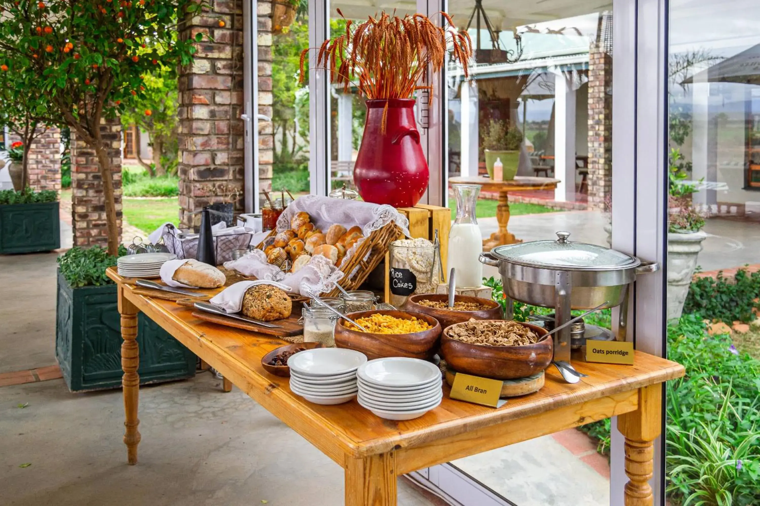 Breakfast in Mooiplaas Guesthouse Breakfast in Mooiplaas Guesthouse