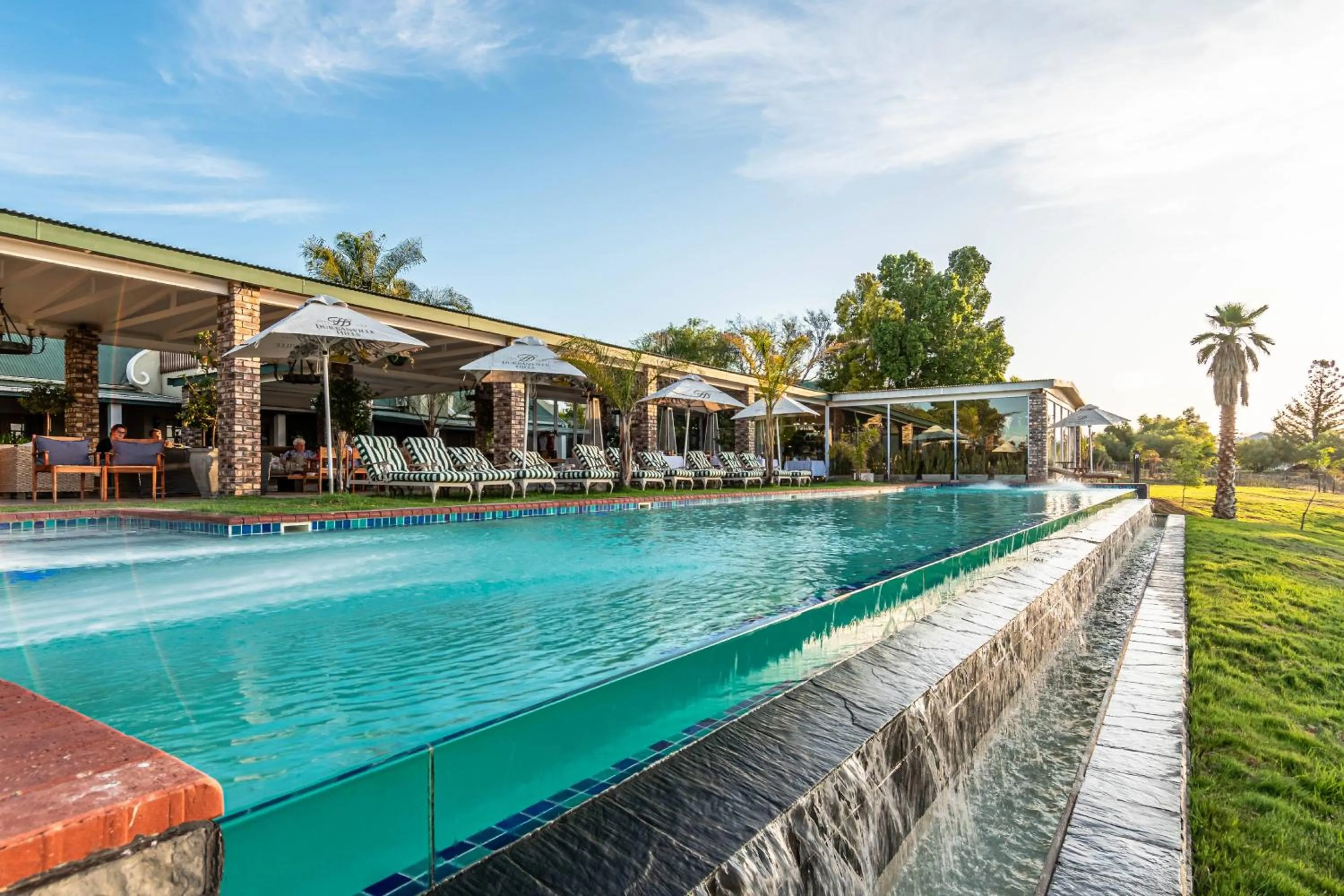 Swimming pool in Mooiplaas Guesthouse