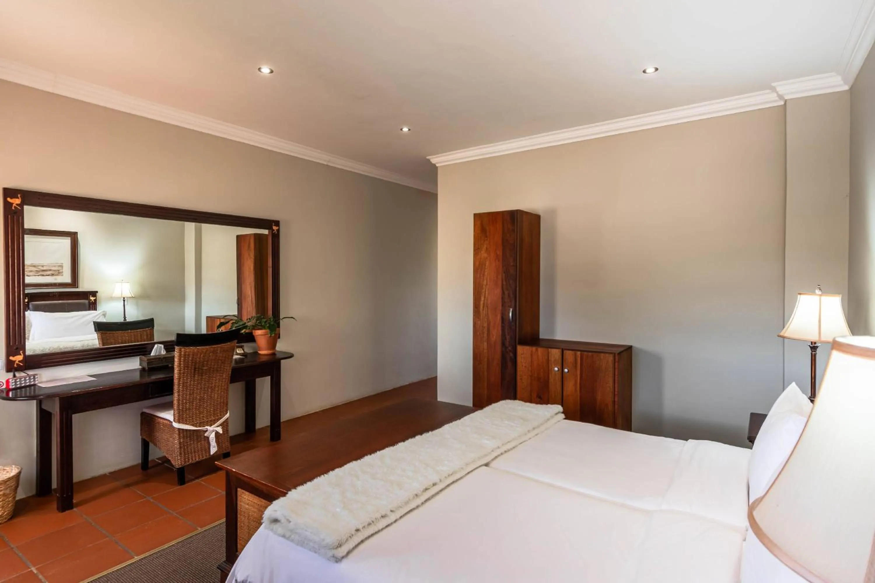 Bedroom, Bed in Mooiplaas Guesthouse