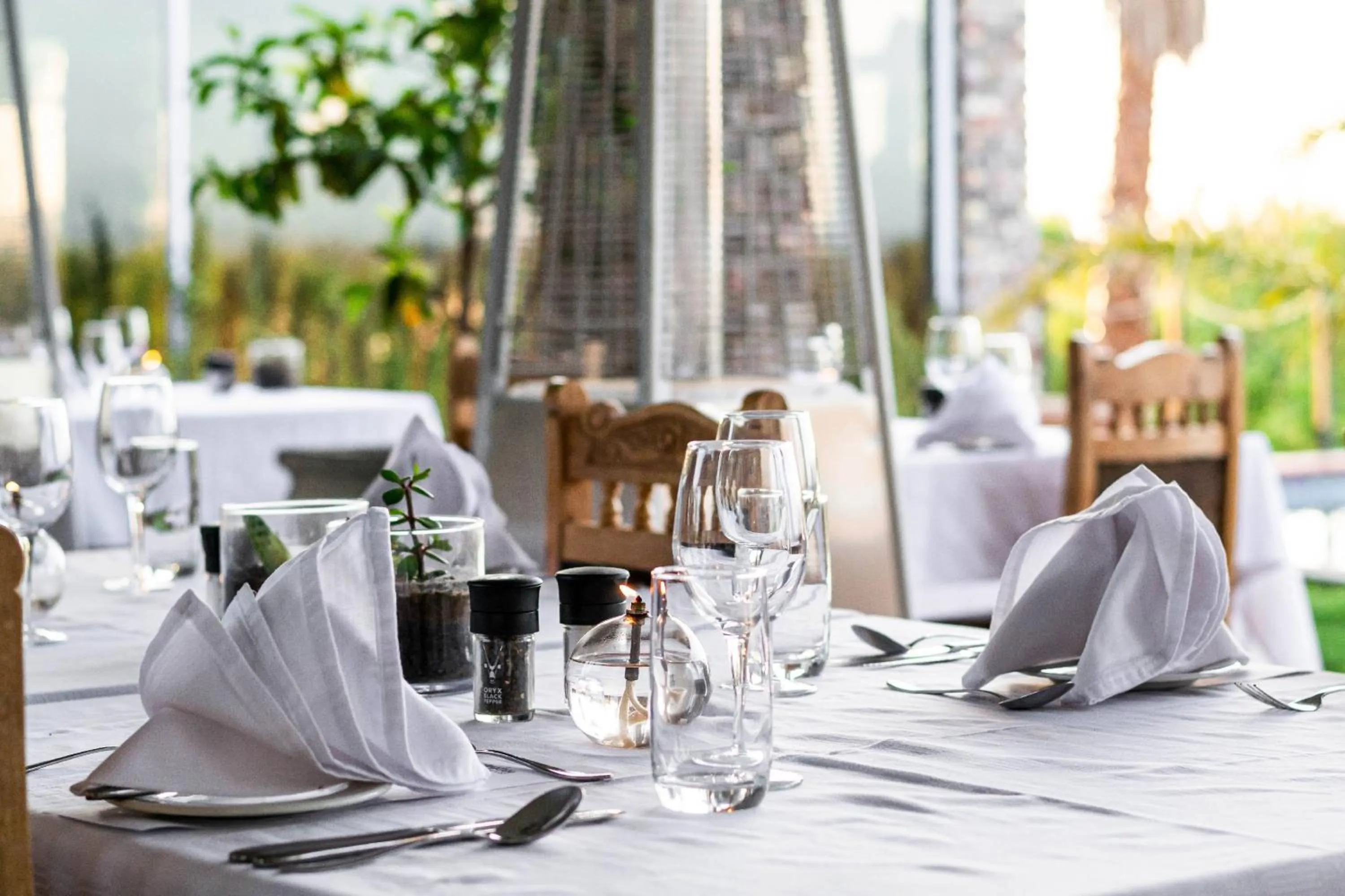 Restaurant/places to eat in Mooiplaas Guesthouse