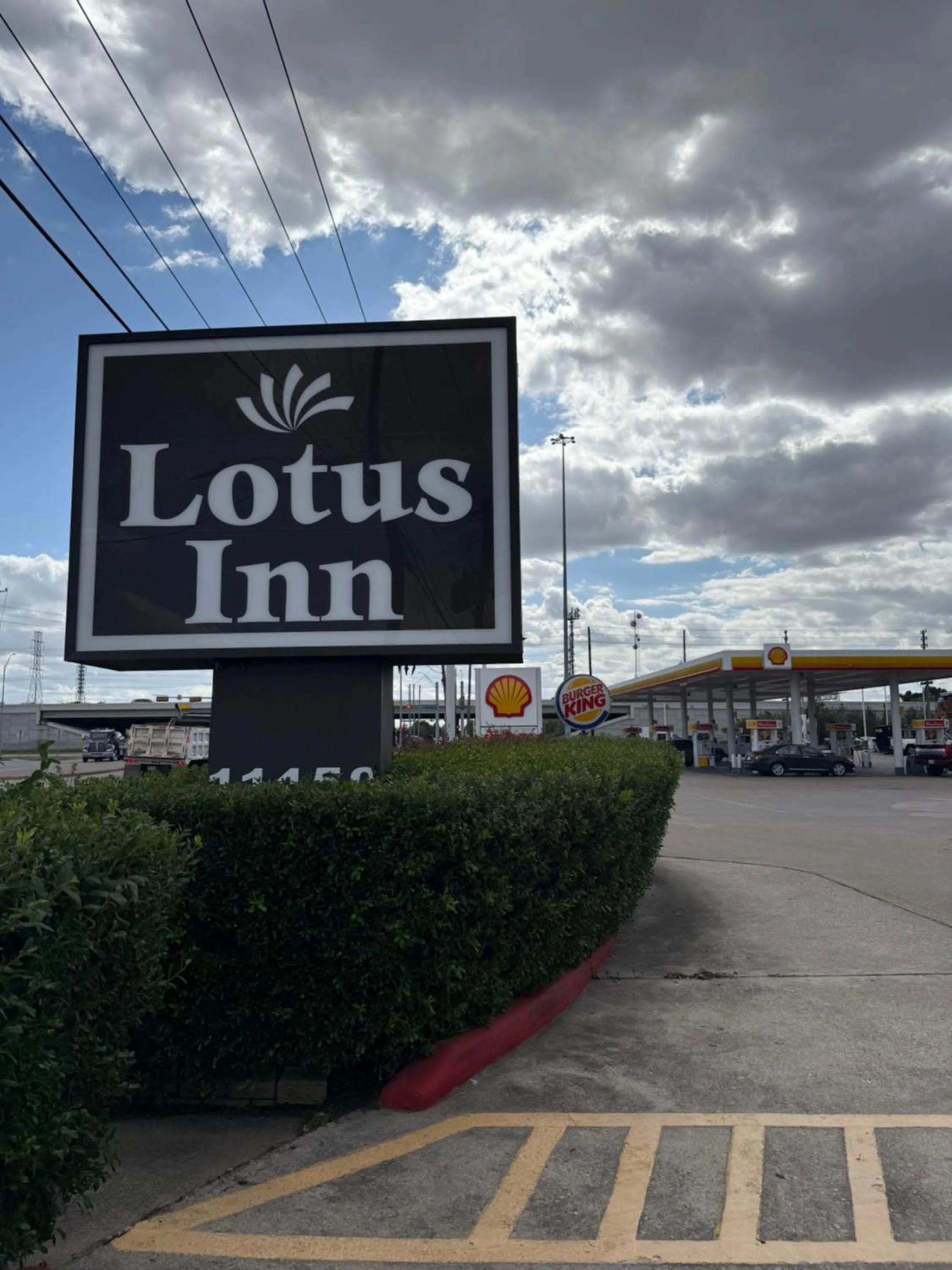Lotus Inn
