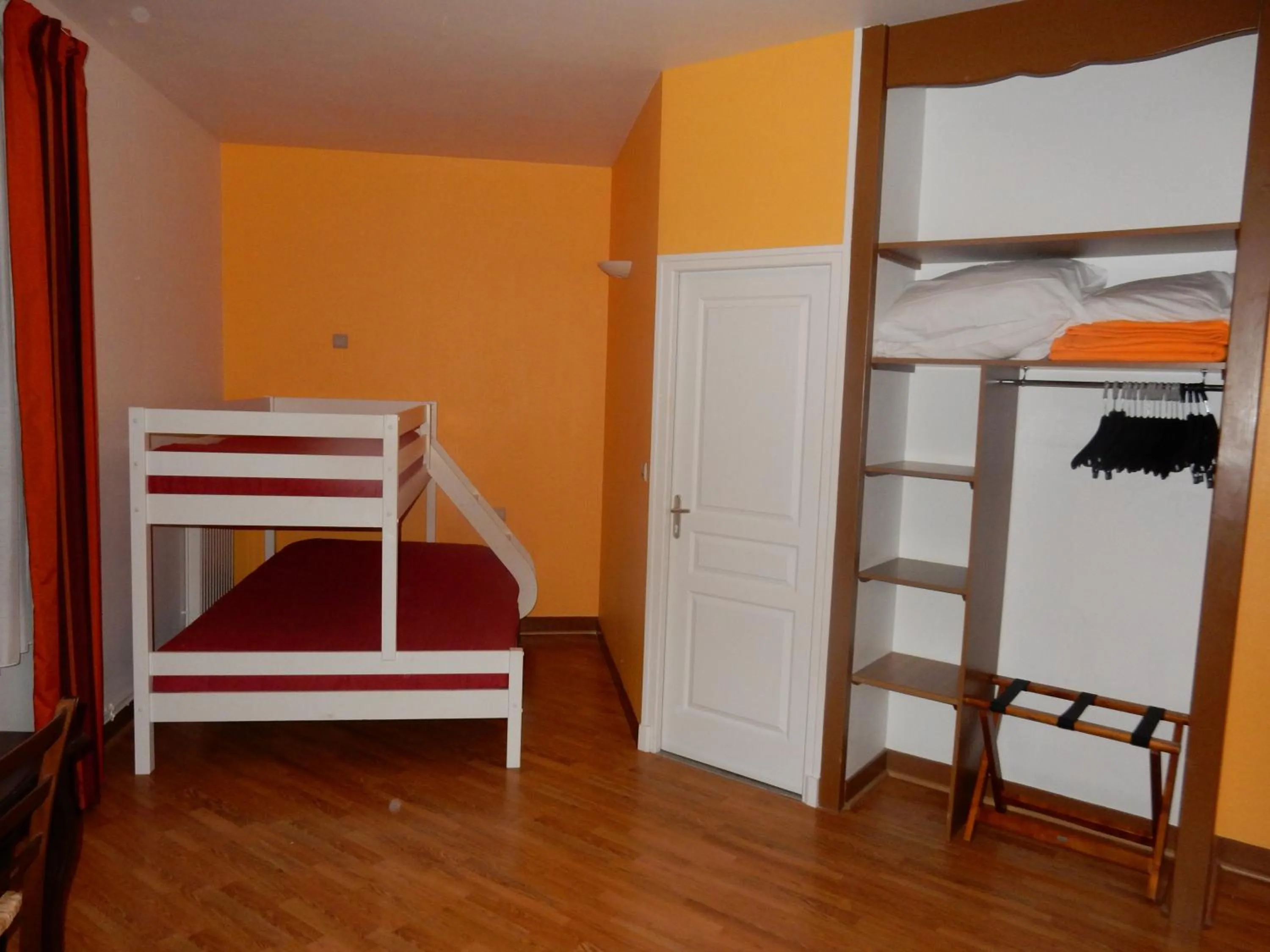 Bedroom, Bed in Logis Hôtel Saint-Hubert