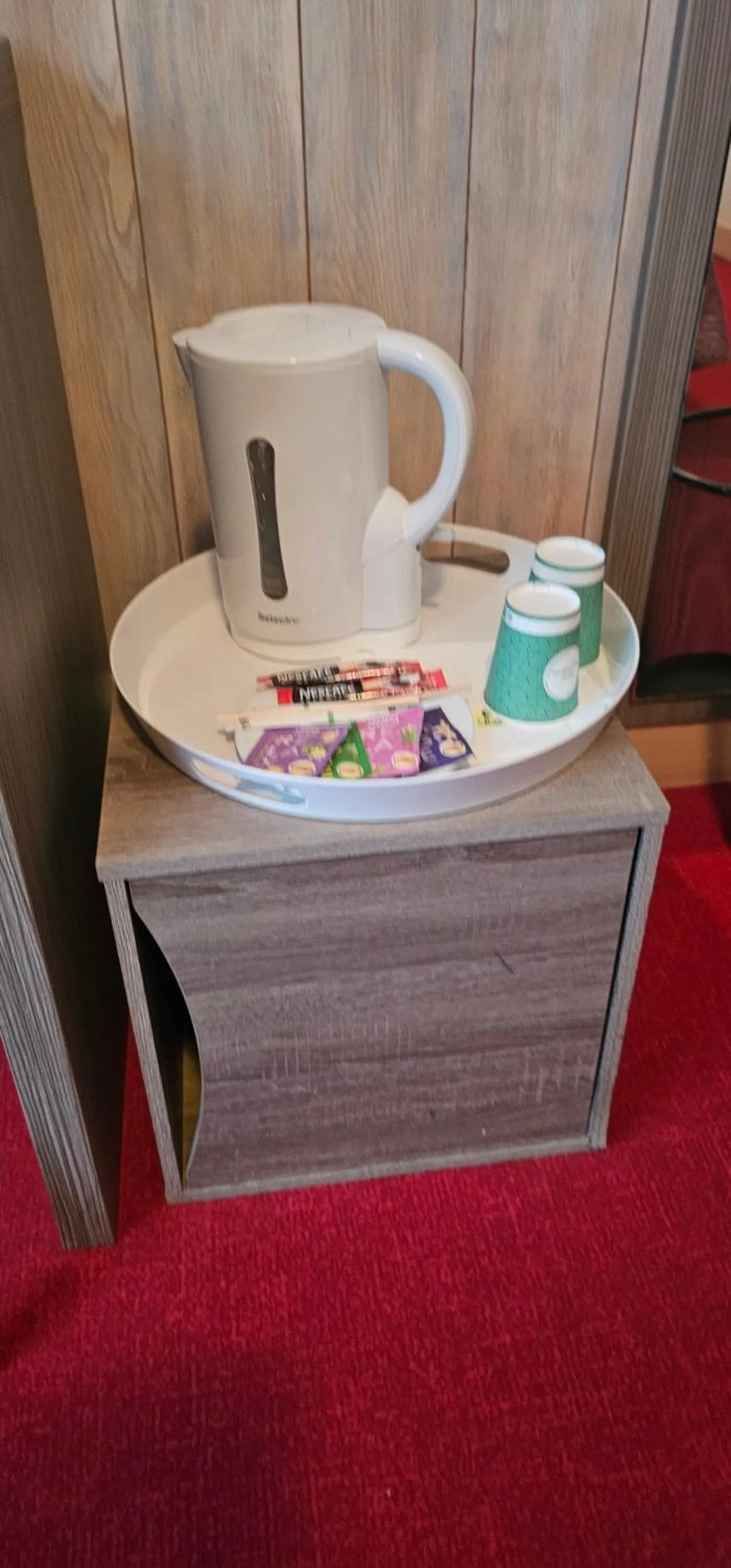 Coffee/tea facilities in Logis Hôtel Saint-Hubert